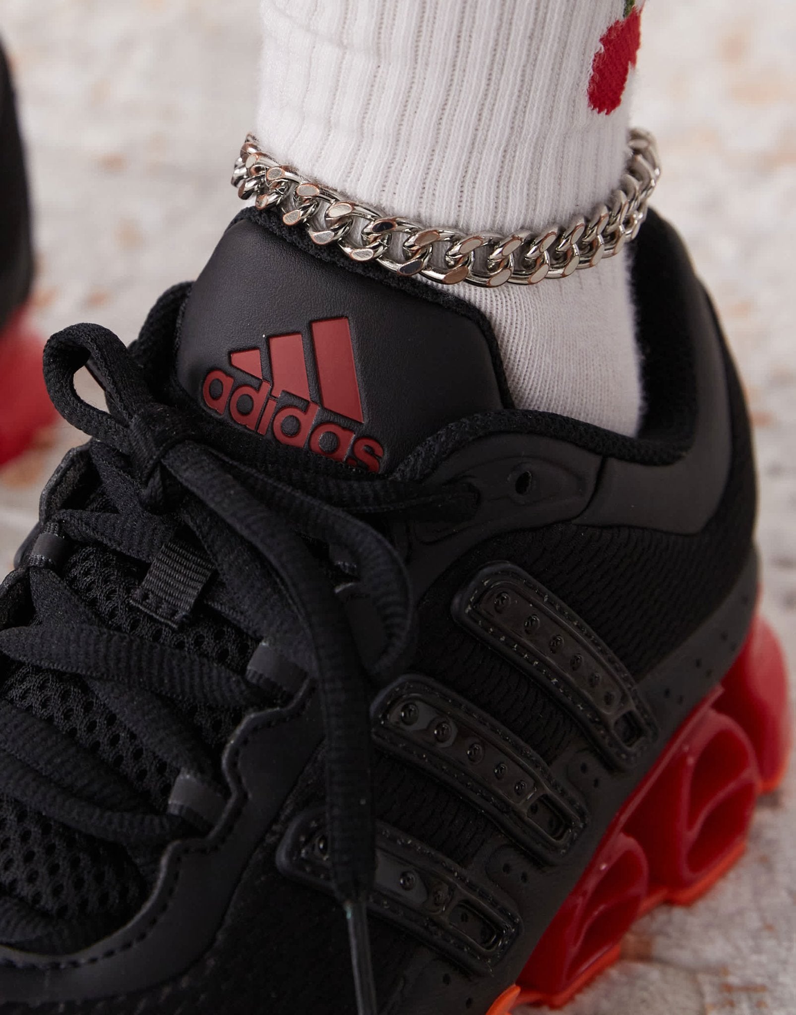 adidas Originals Megaride trainers in black and red - ASOS Sample Sale EU Store