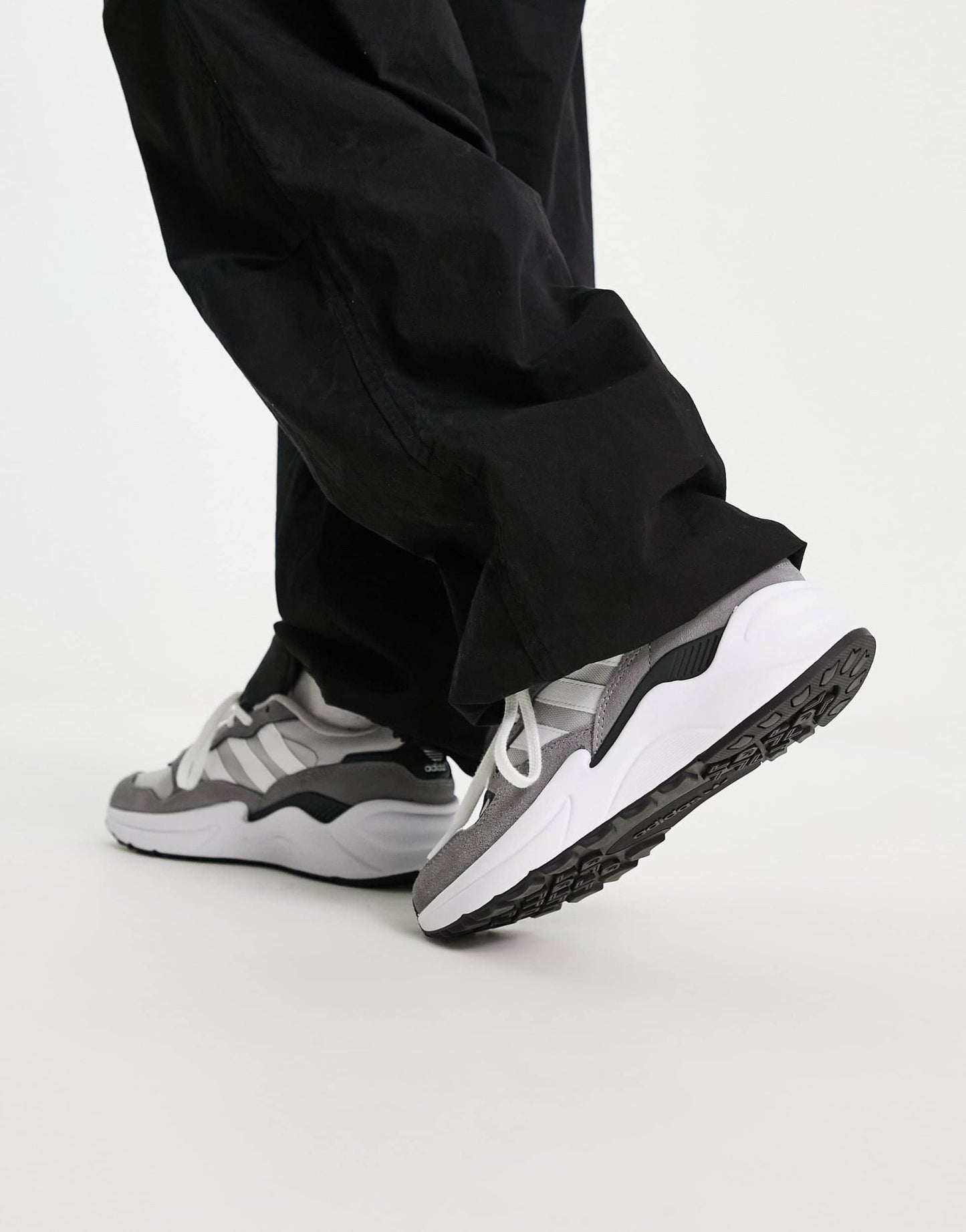 adidas Originals Retropy Adisuper trainers in grey and white - ASOS Sample Sale EU Store