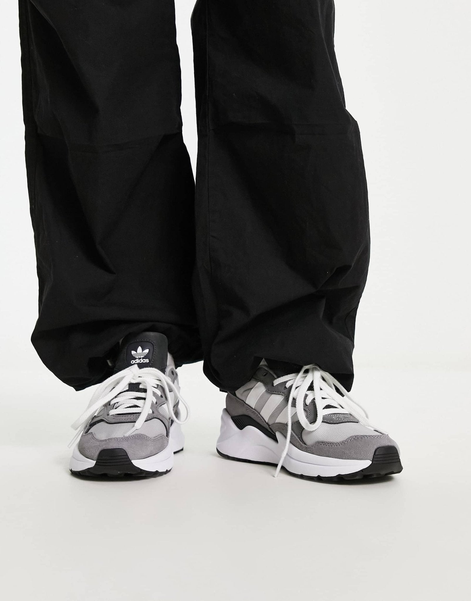 adidas Originals Retropy Adisuper trainers in grey and white - ASOS Sample Sale EU Store