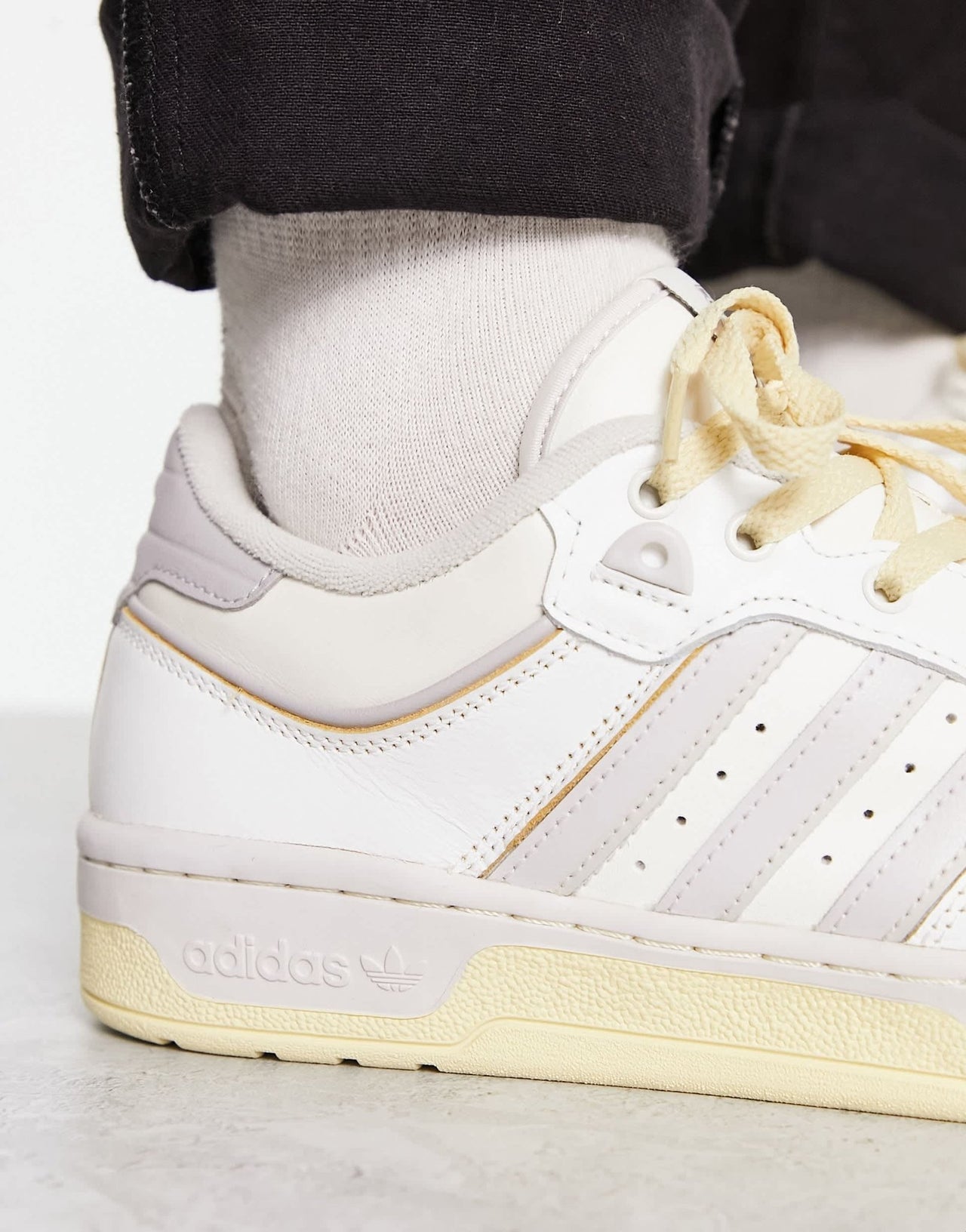 adidas Originals Rivalry Low 86 trainers in white and grey - ASOS Sample Sale EU Store