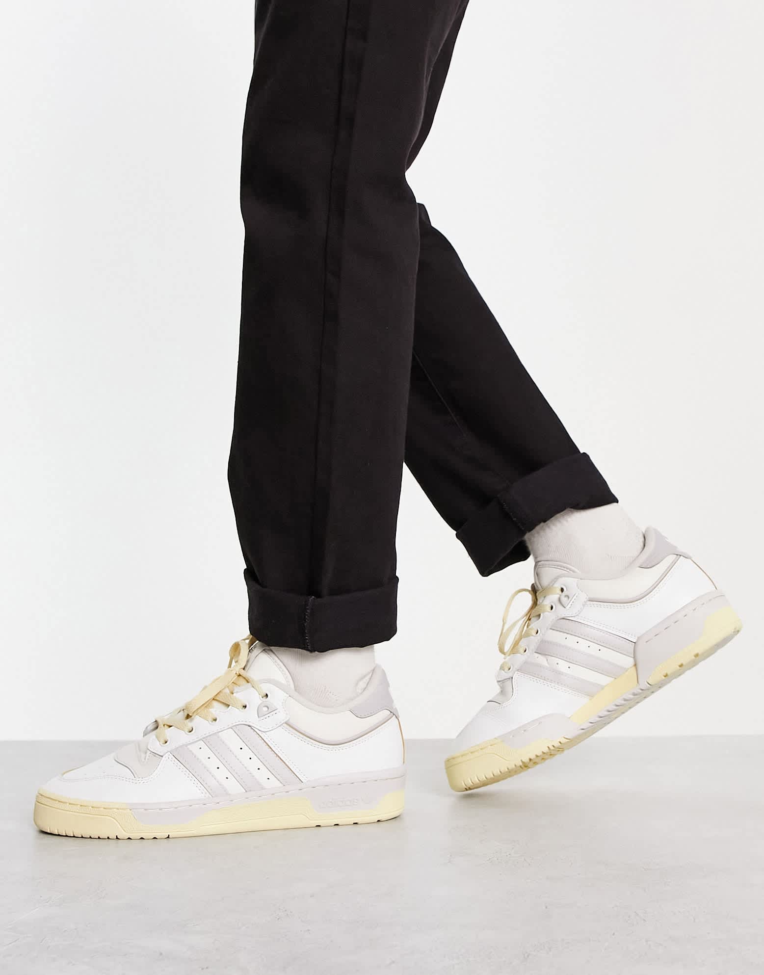 adidas Originals Rivalry Low 86 trainers in white and grey - ASOS Sample Sale EU Store
