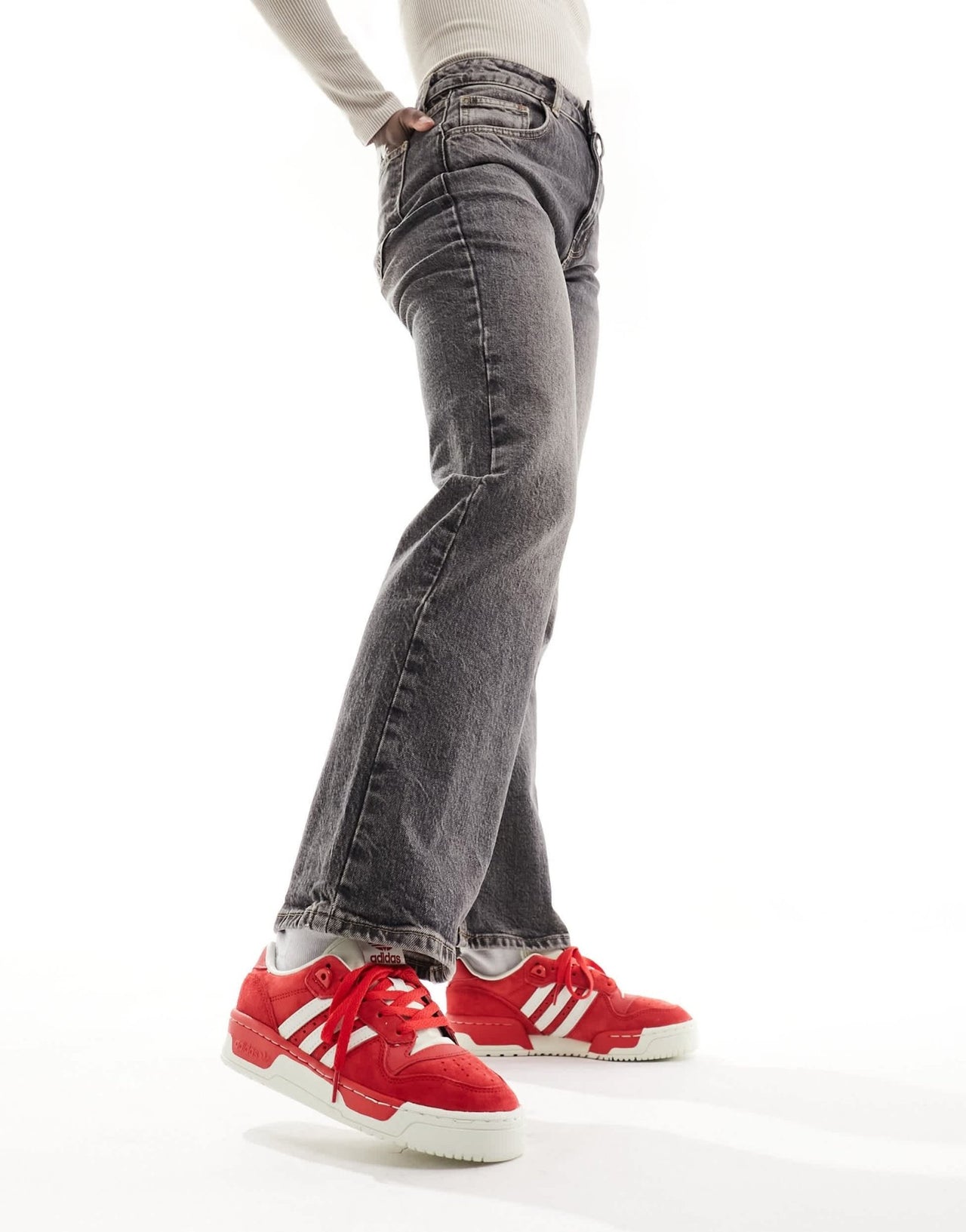 adidas Originals Rivalry Low trainers in retro red and off white - ASOS Sample Sale EU Store