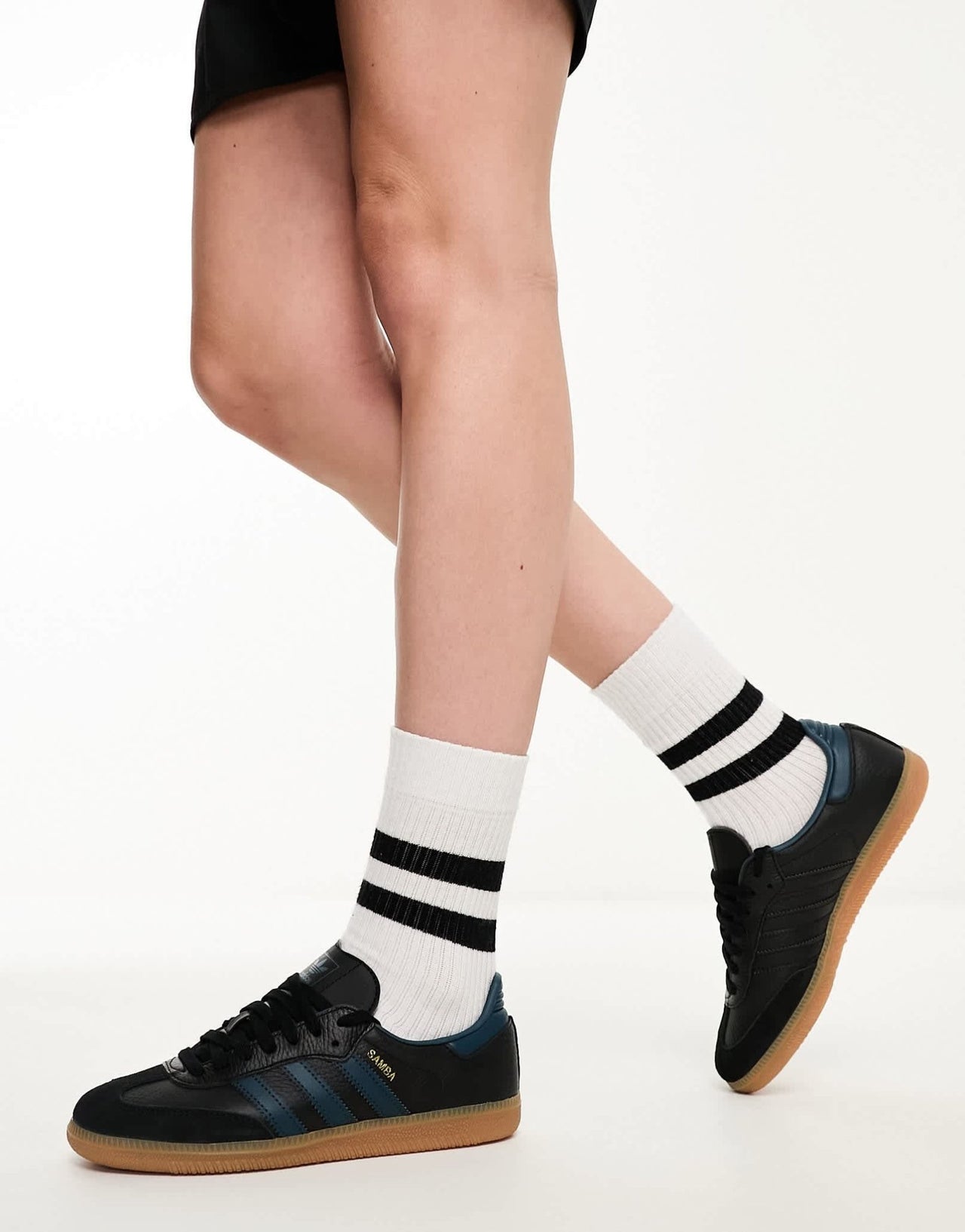 adidas Originals Samba OG trainers in black with gum sole - ASOS Sample Sale EU Store