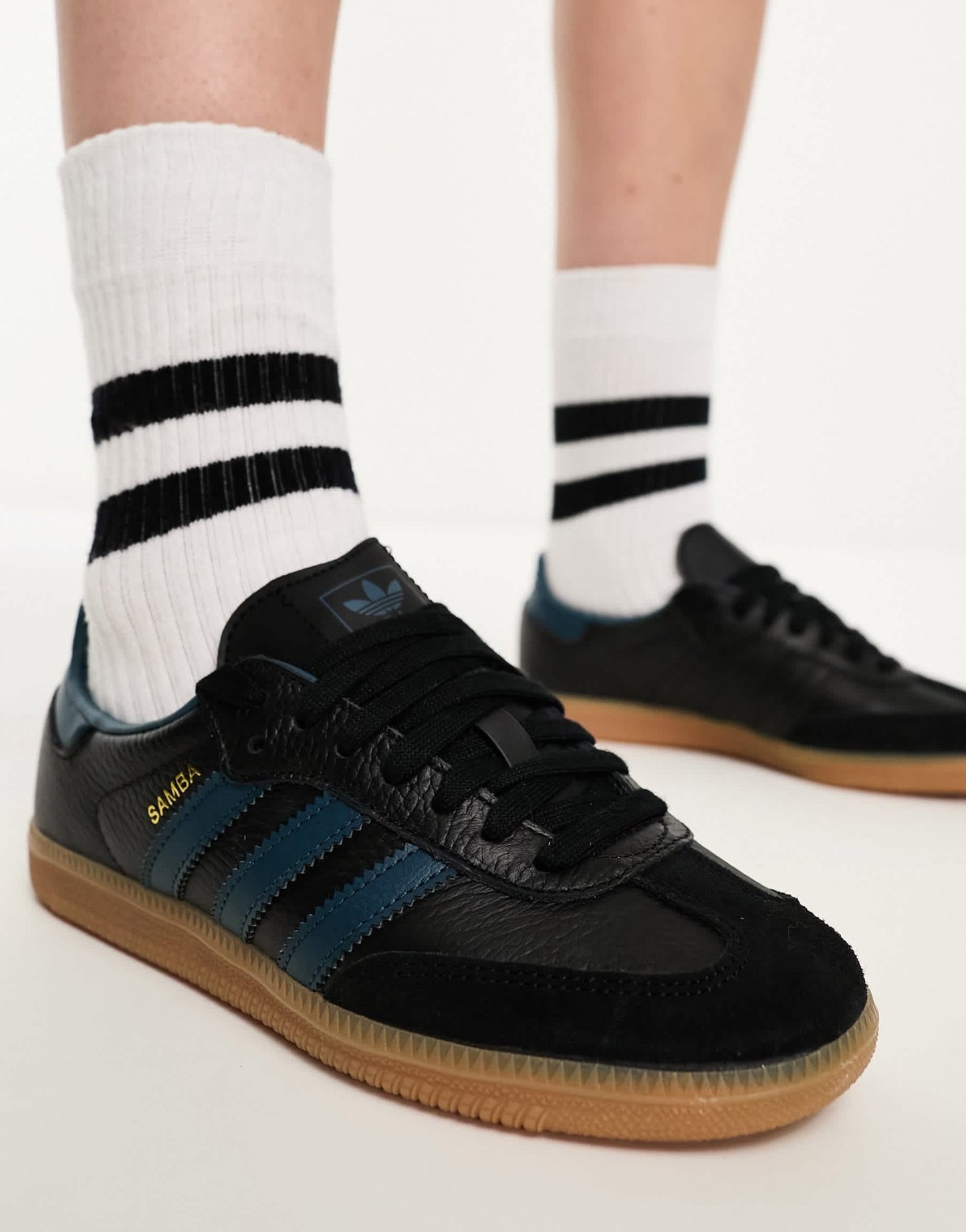 adidas Originals Samba OG trainers in black with gum sole - ASOS Sample Sale EU Store