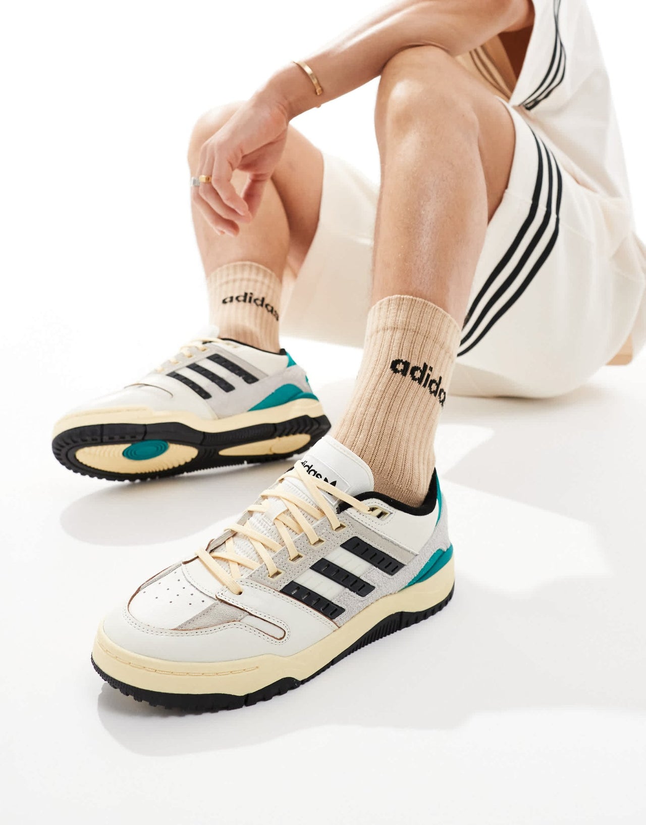 adidas Originals Torsion Phantom Low trainers in off white & green - ASOS Sample Sale EU Store