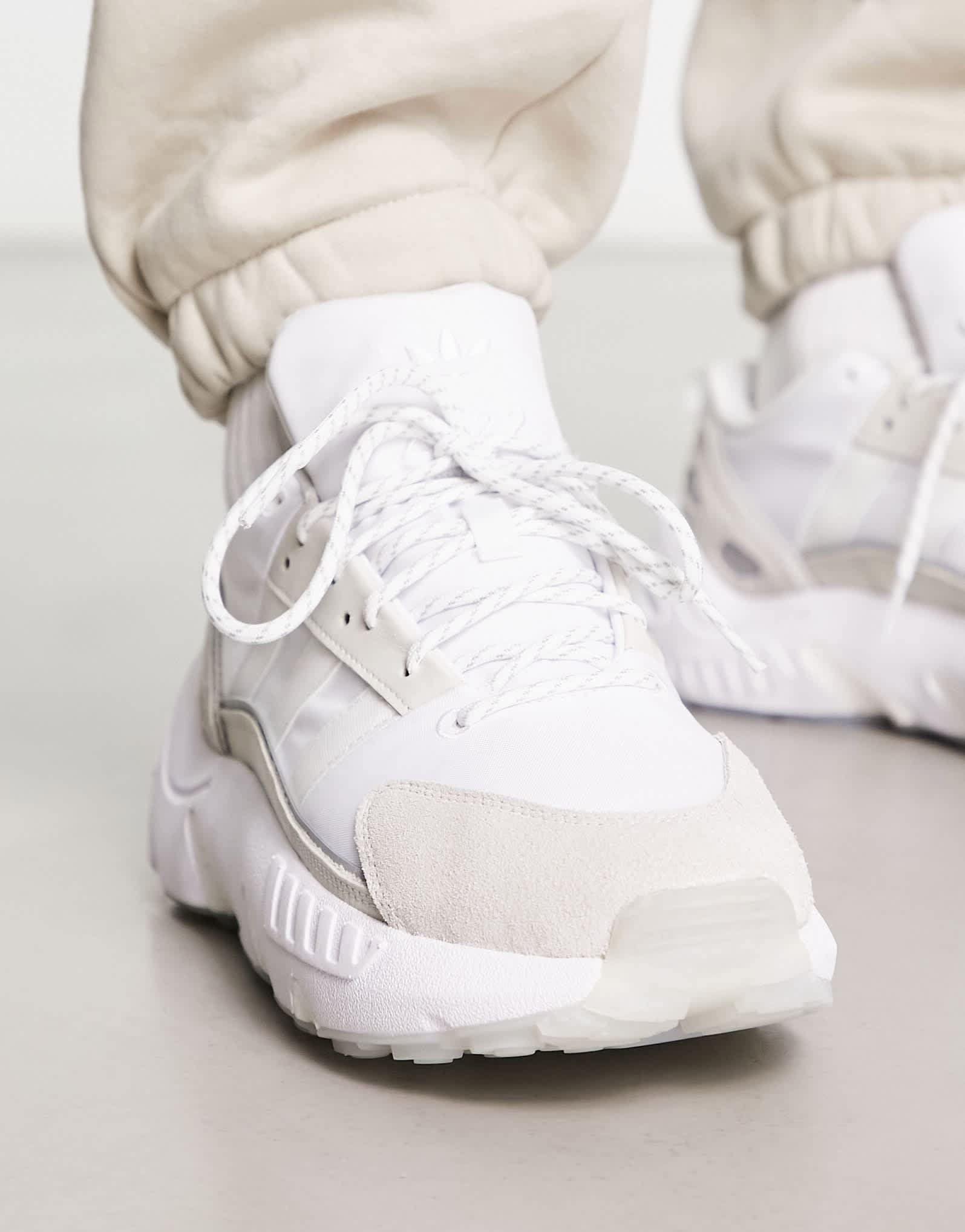 adidas Originals ZX 22 Boost trainers in triple white - ASOS Sample Sale EU Store