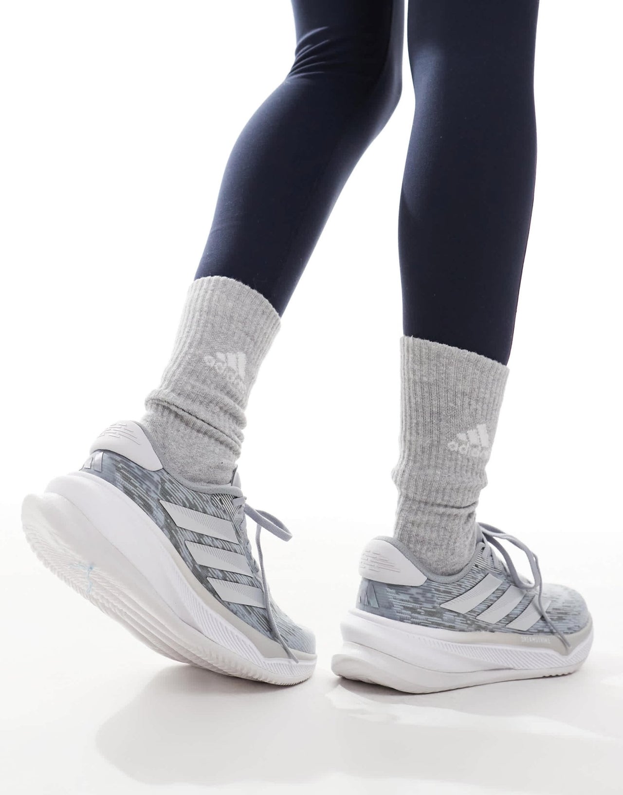 adidas Running Supernova Comfortglide in grey and silver - ASOS Sample Sale EU Store