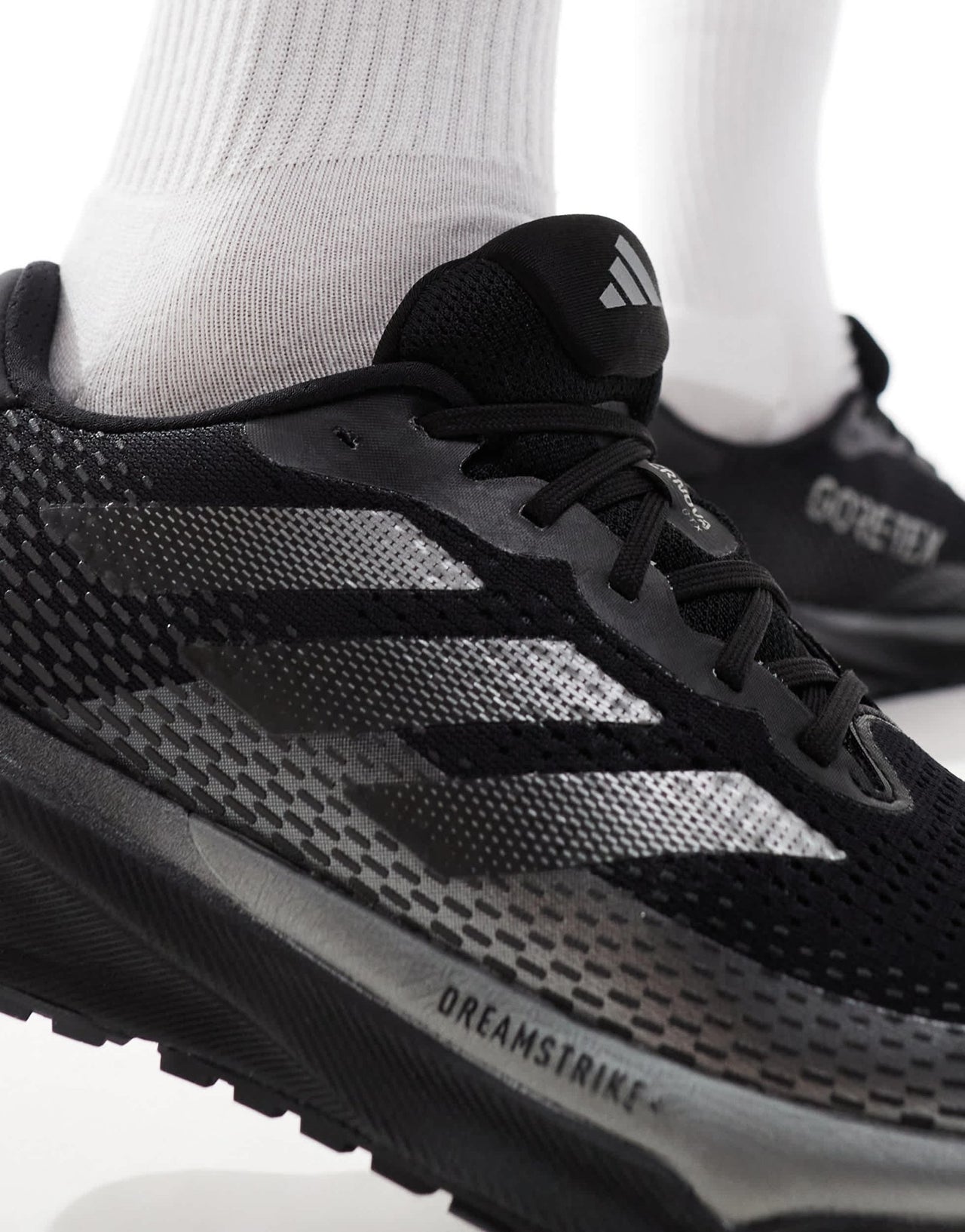 adidas Running supernova trainers in black - ASOS Sample Sale EU Store