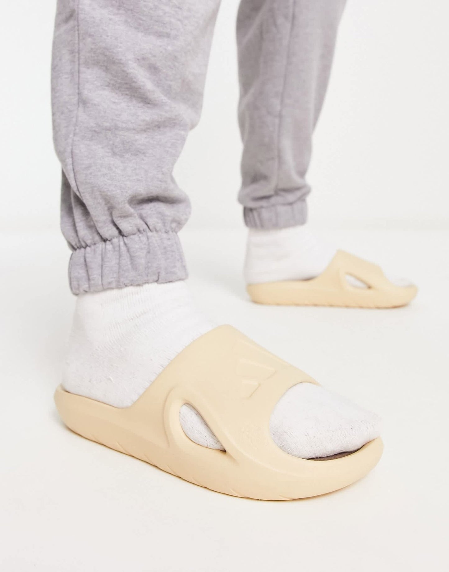 adidas Sportswear Adicane slide in neutral sand - ASOS Sample Sale EU Store