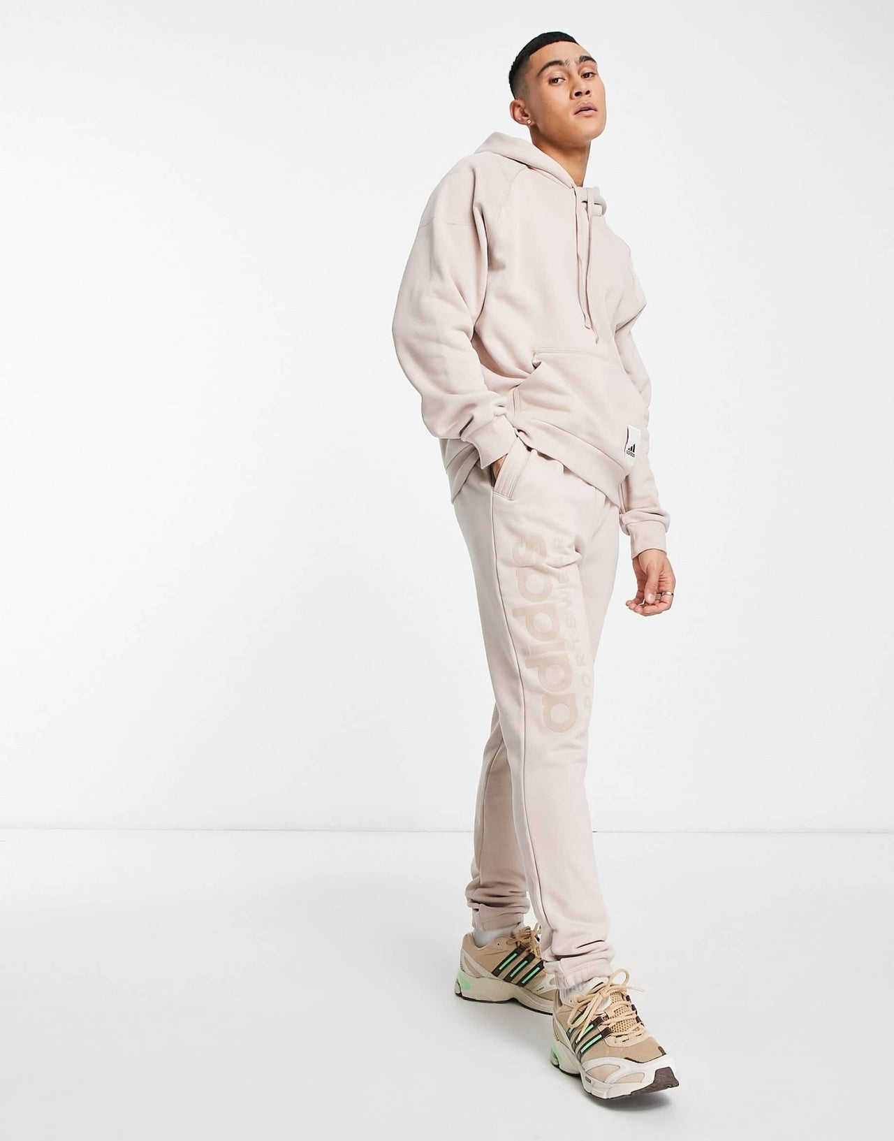 adidas Sportwear Lounge joggers in brown - ASOS Sample Sale EU Store