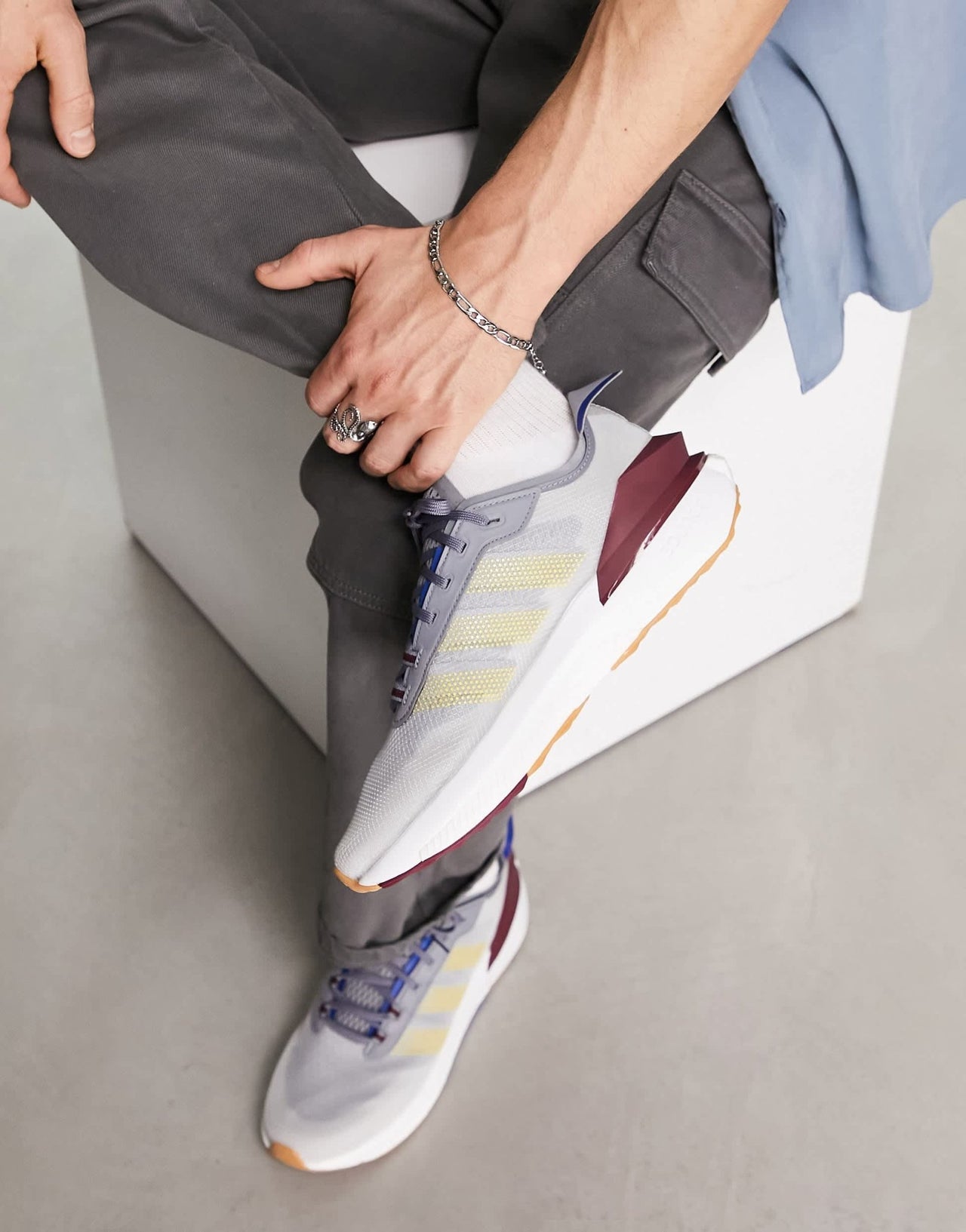adidas Training Avryn trainers in grey and red - ASOS Sample Sale EU Store