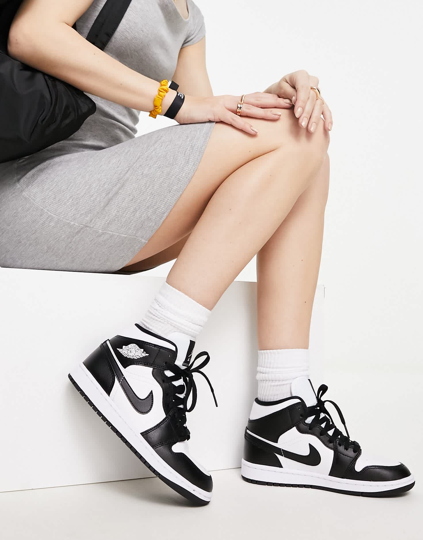 Air Jordan 1 Mid womens trainers in white and black - ASOS Sample Sale EU Store