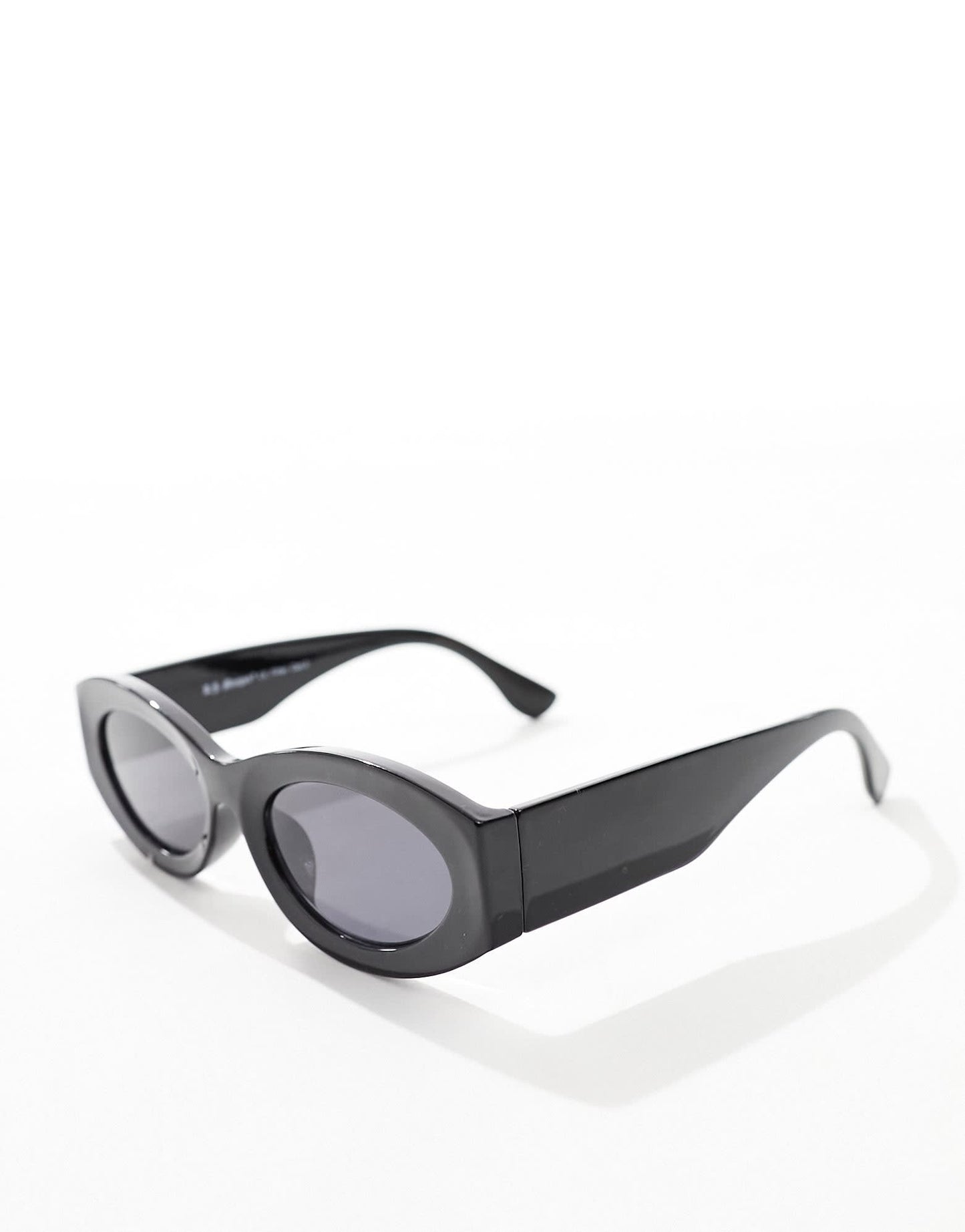 AJ Morgan slim cat eye sunglasses in black - ASOS Sample Sale EU Store