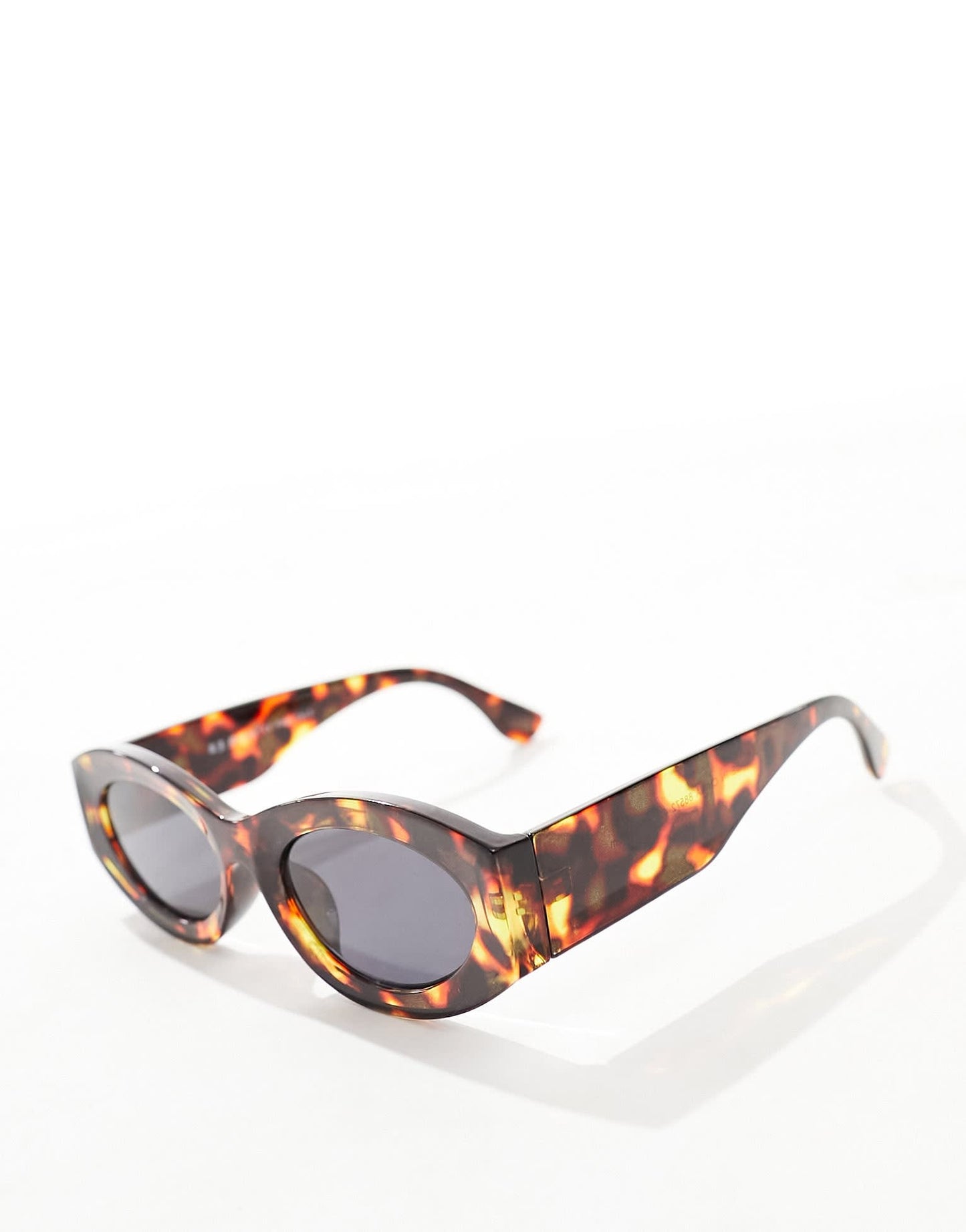 AJ Morgan slim cat eye sunglasses in tortoiseshell - ASOS Sample Sale EU Store