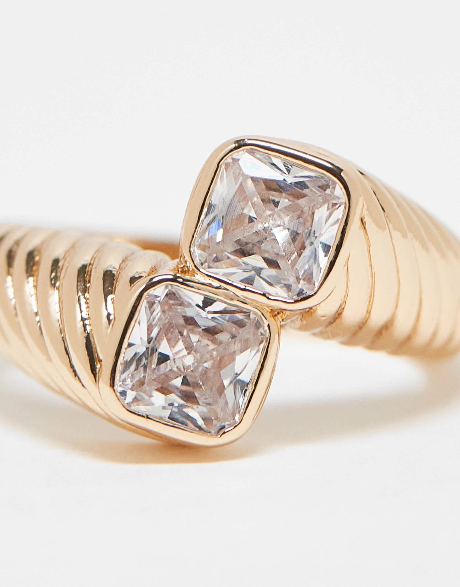 ALDO Abernathie stacking ring in gold - ASOS Sample Sale EU Store