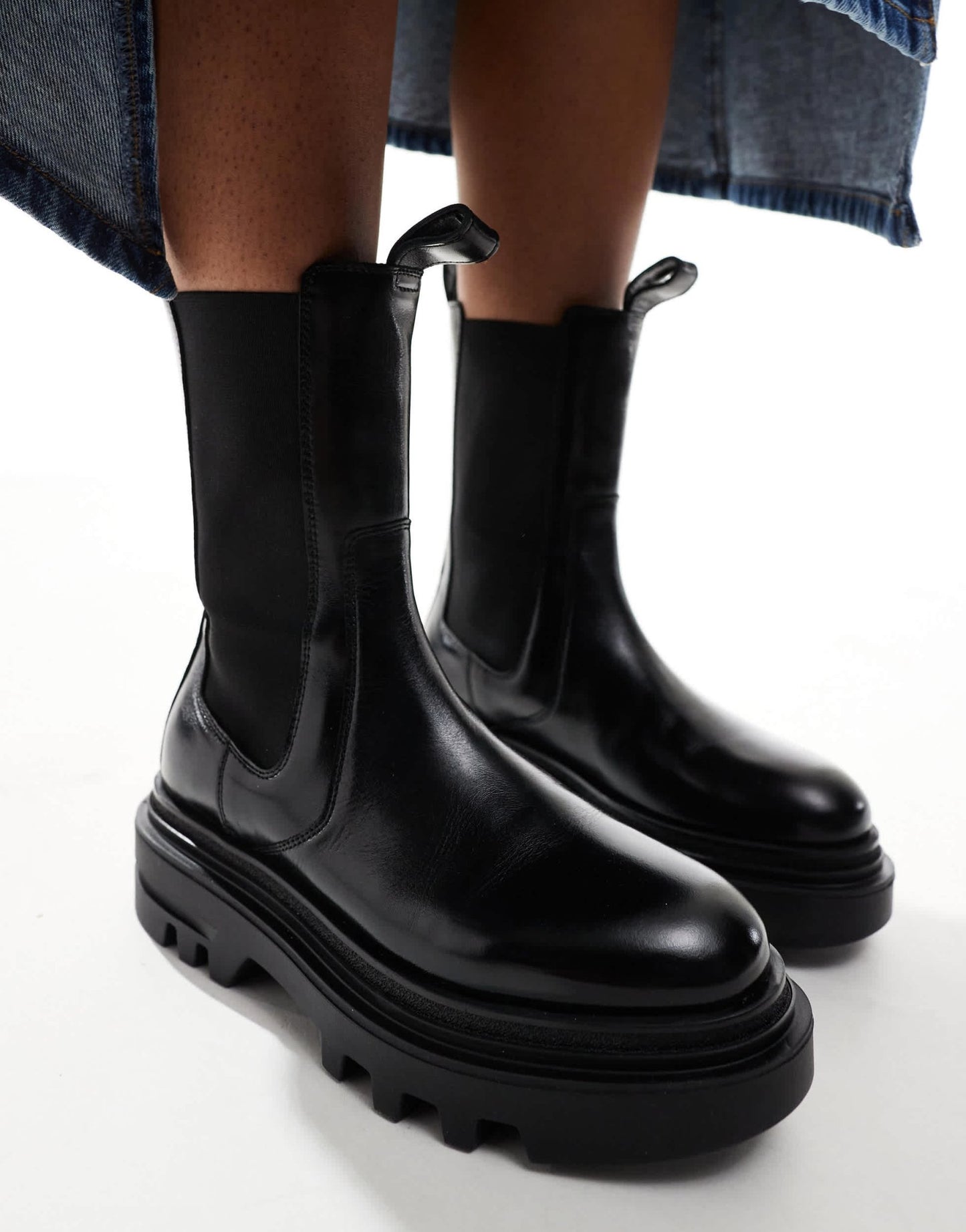 AllSaints Alex leather chunky chelsea boots in black - ASOS Sample Sale EU Store