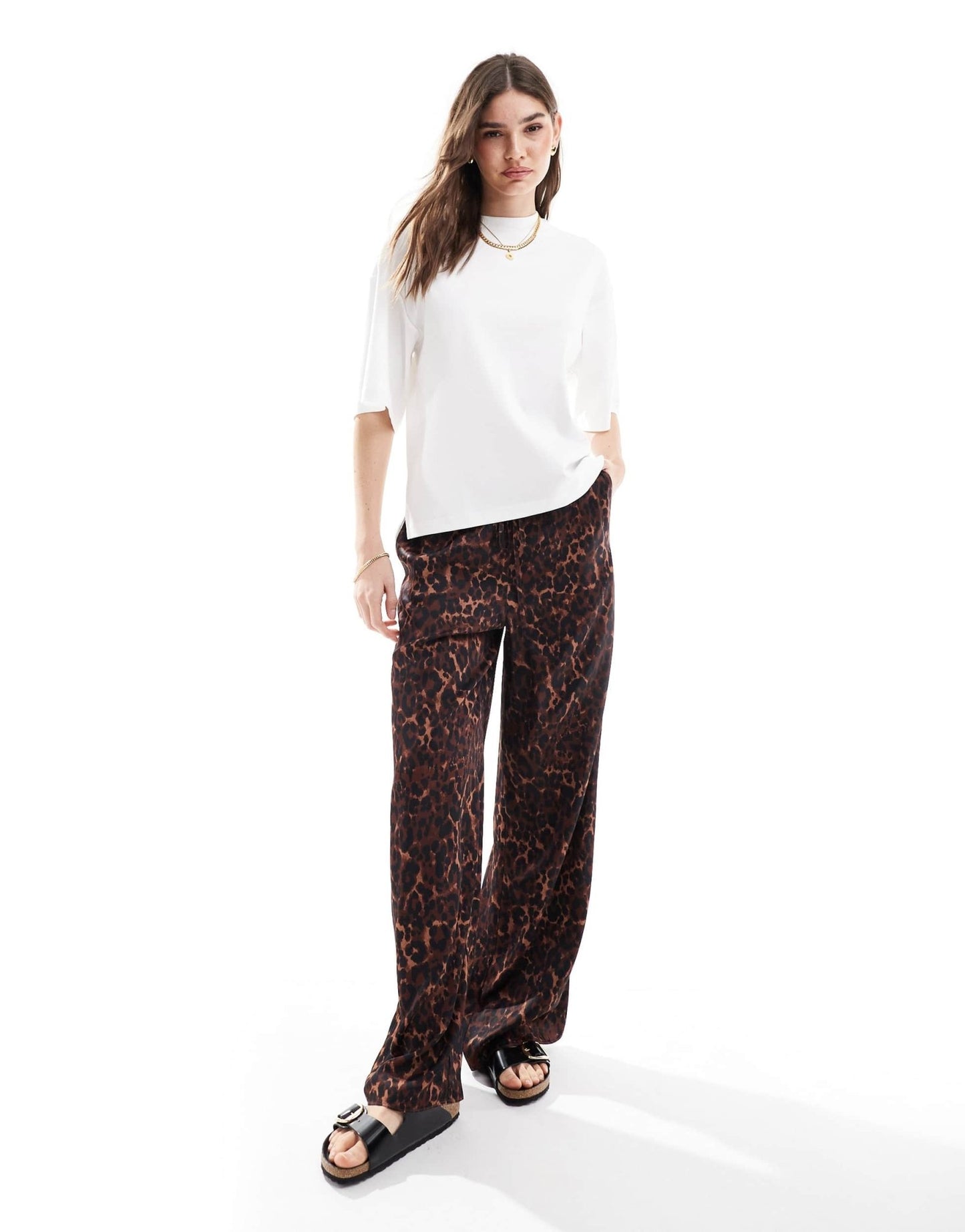 AllSaints Amelie oversized boxy t-shirt in white - ASOS Sample Sale EU Store