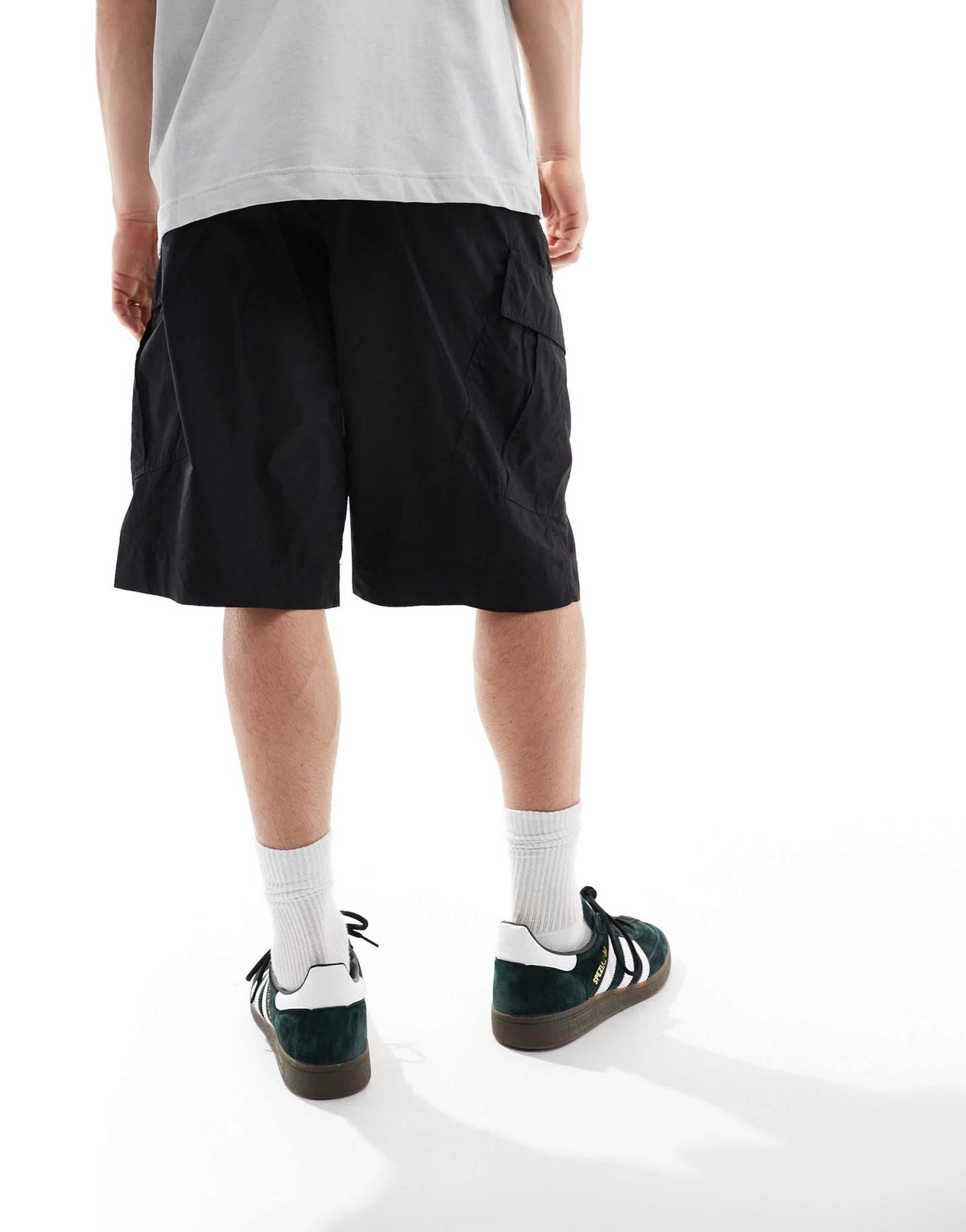 AllSaints Ardy cargo shorts in black - ASOS Sample Sale EU Store