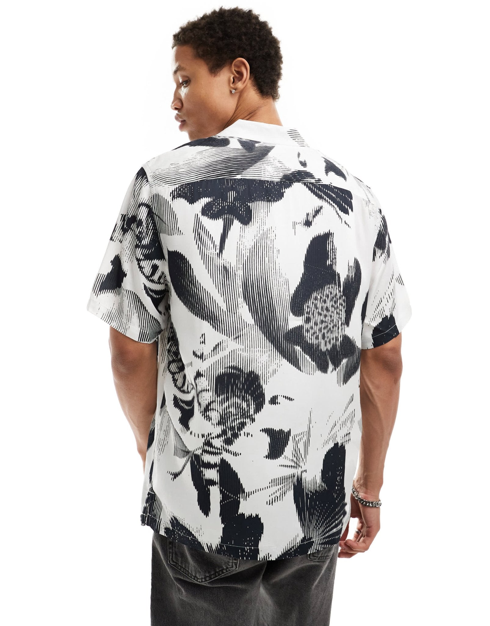 AllSaints Frequency short sleeve shirt in white floral - ASOS Sample Sale EU Store