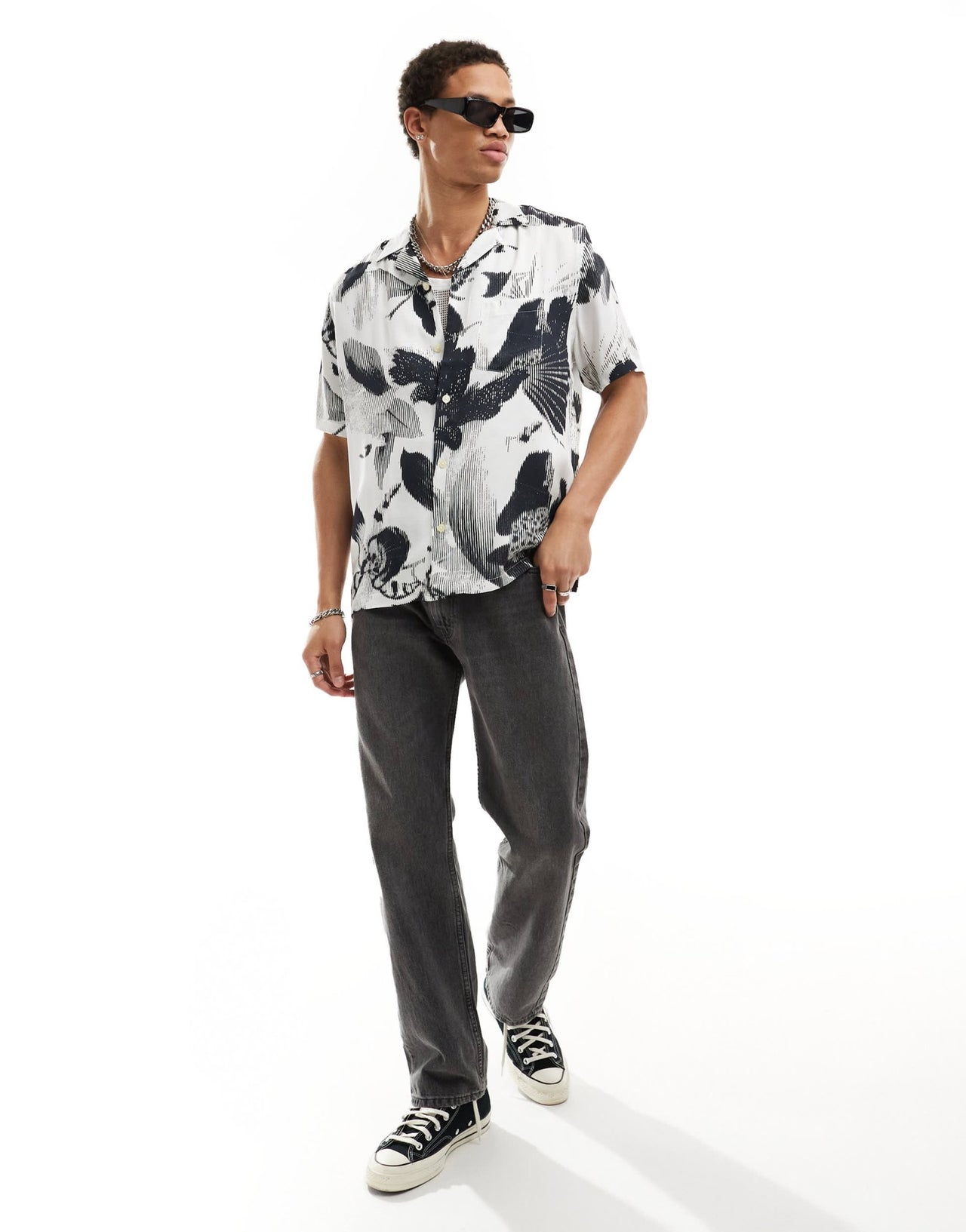 AllSaints Frequency short sleeve shirt in white floral - ASOS Sample Sale EU Store