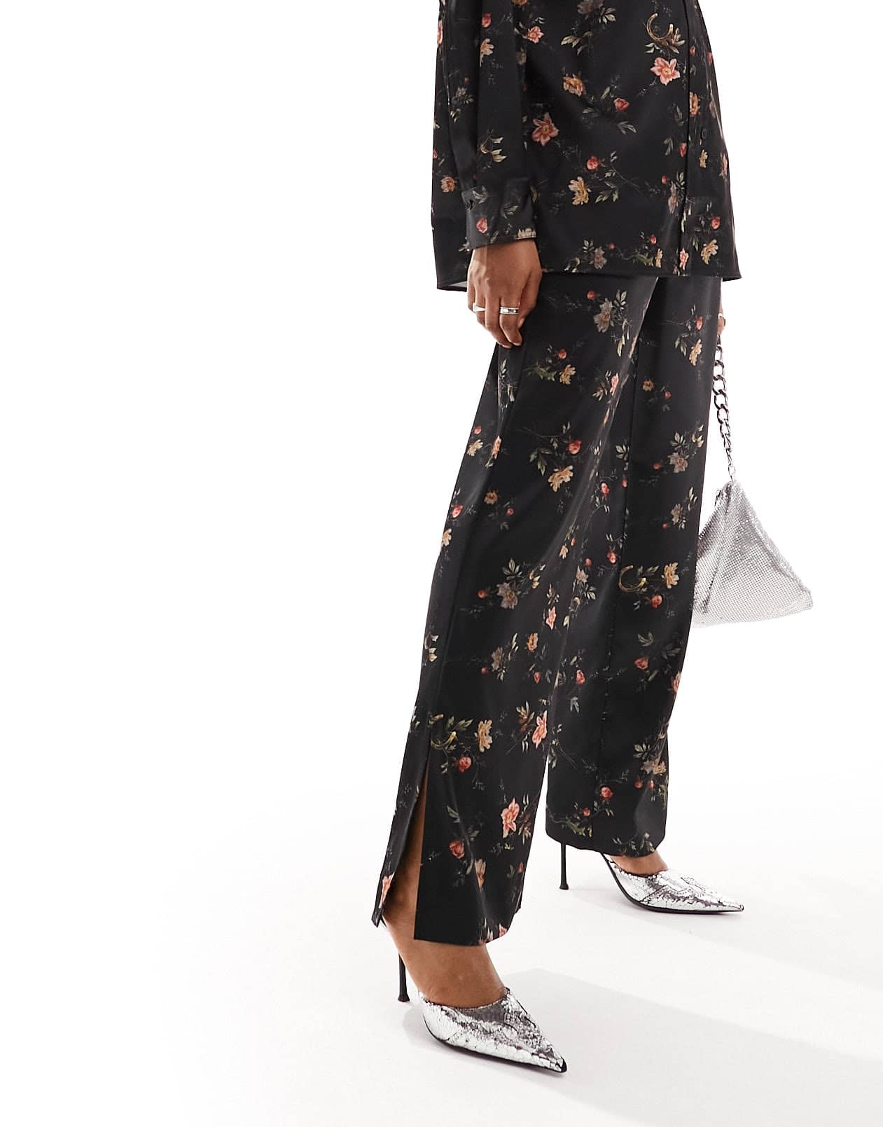 AllSaints Louisa Tanana trousers in black floral - ASOS Sample Sale EU Store