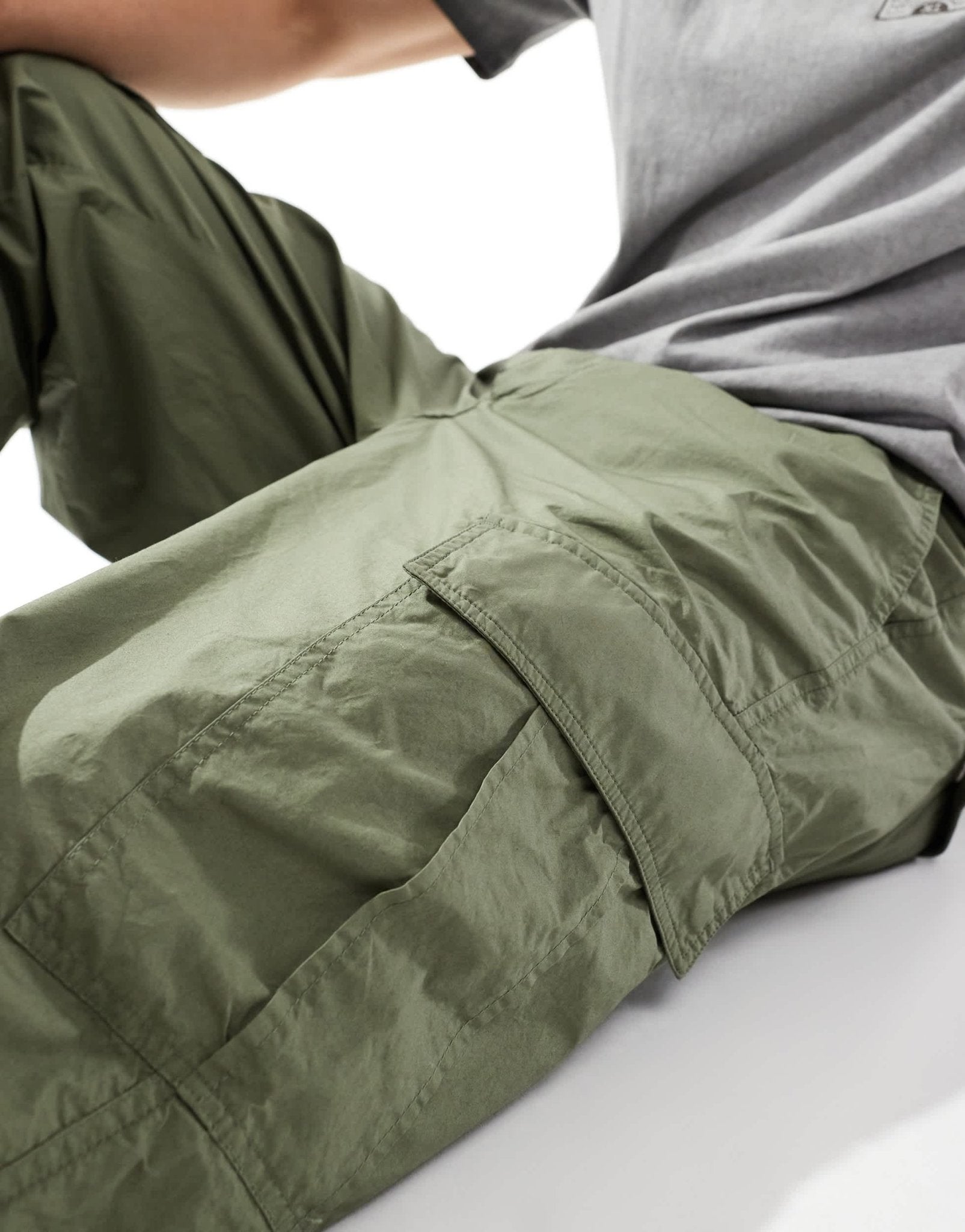 AllSaints Verge straight leg cargo trousers in khaki - ASOS Sample Sale EU Store