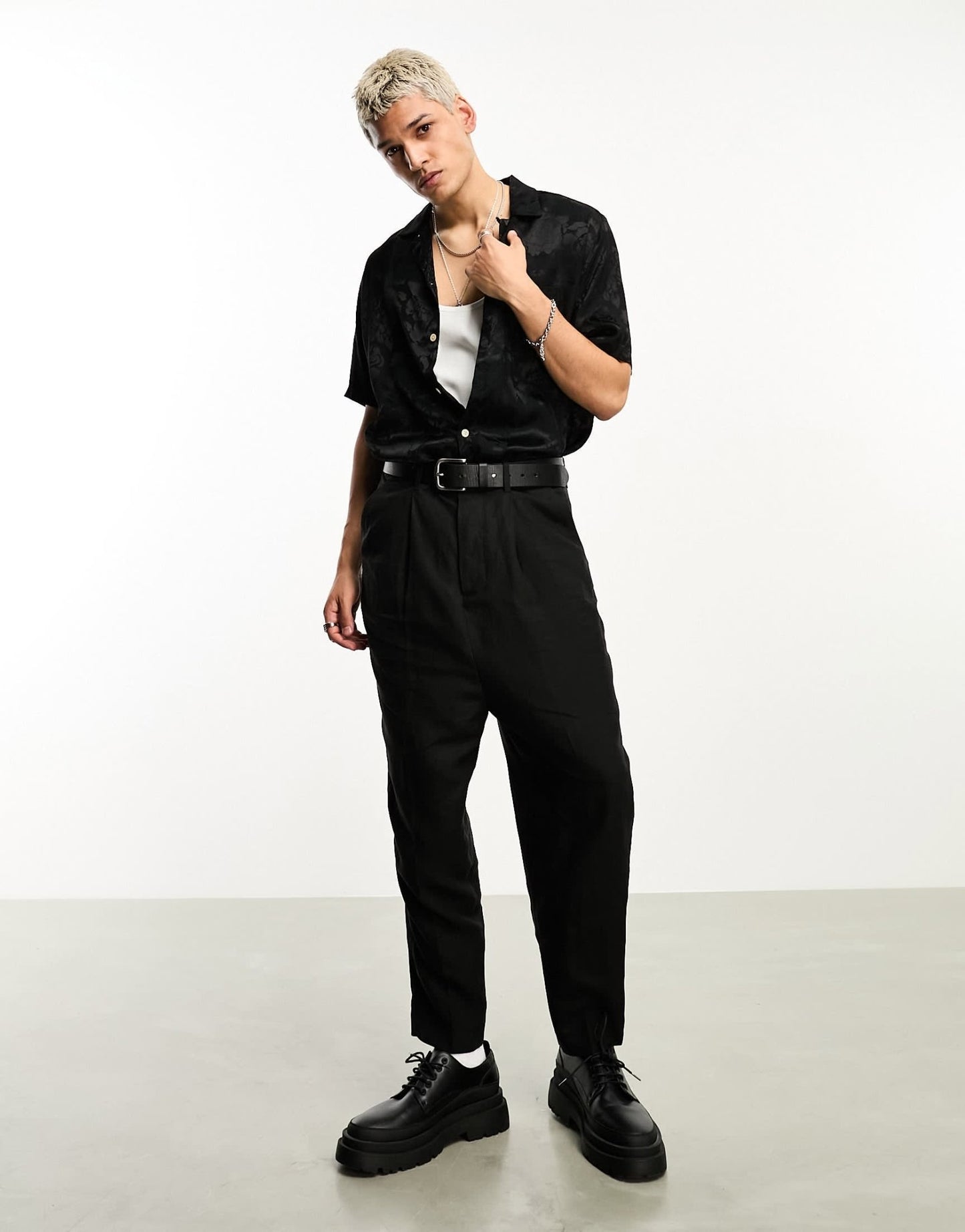 AllSaints x ASOS exclusive Ross Cross short sleeve graphic shirt in black - ASOS Sample Sale EU Store
