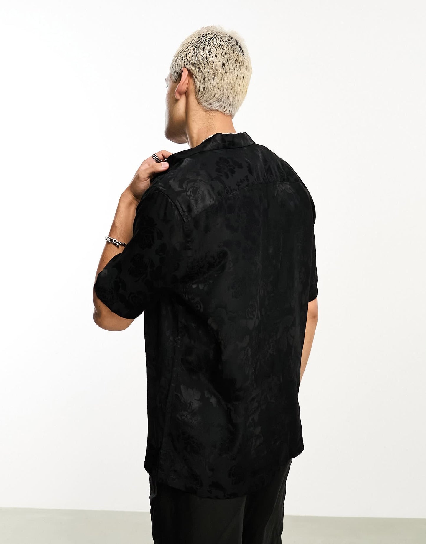 AllSaints x ASOS exclusive Ross Cross short sleeve graphic shirt in black - ASOS Sample Sale EU Store