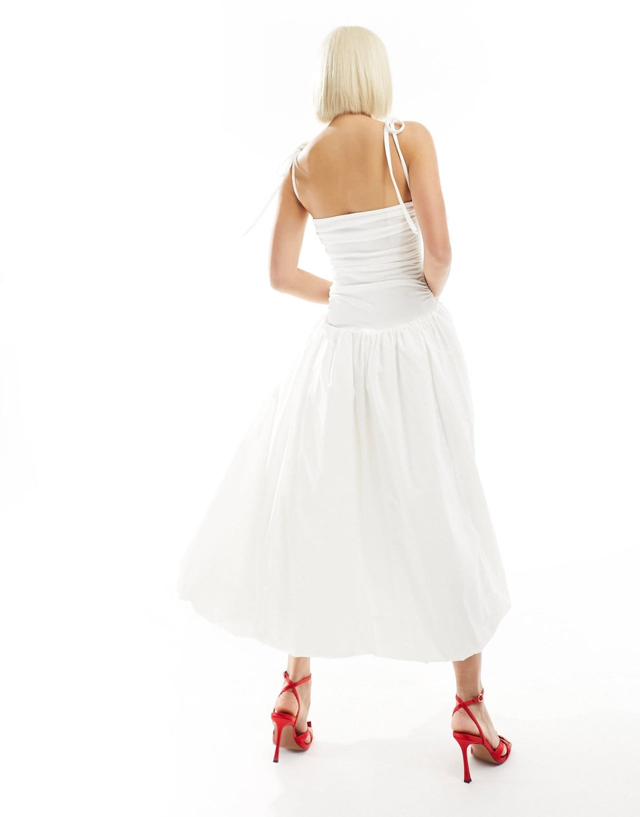 Amy Lynn Alexa shoulder tie puffball midi dress in white - ASOS Sample Sale EU Store