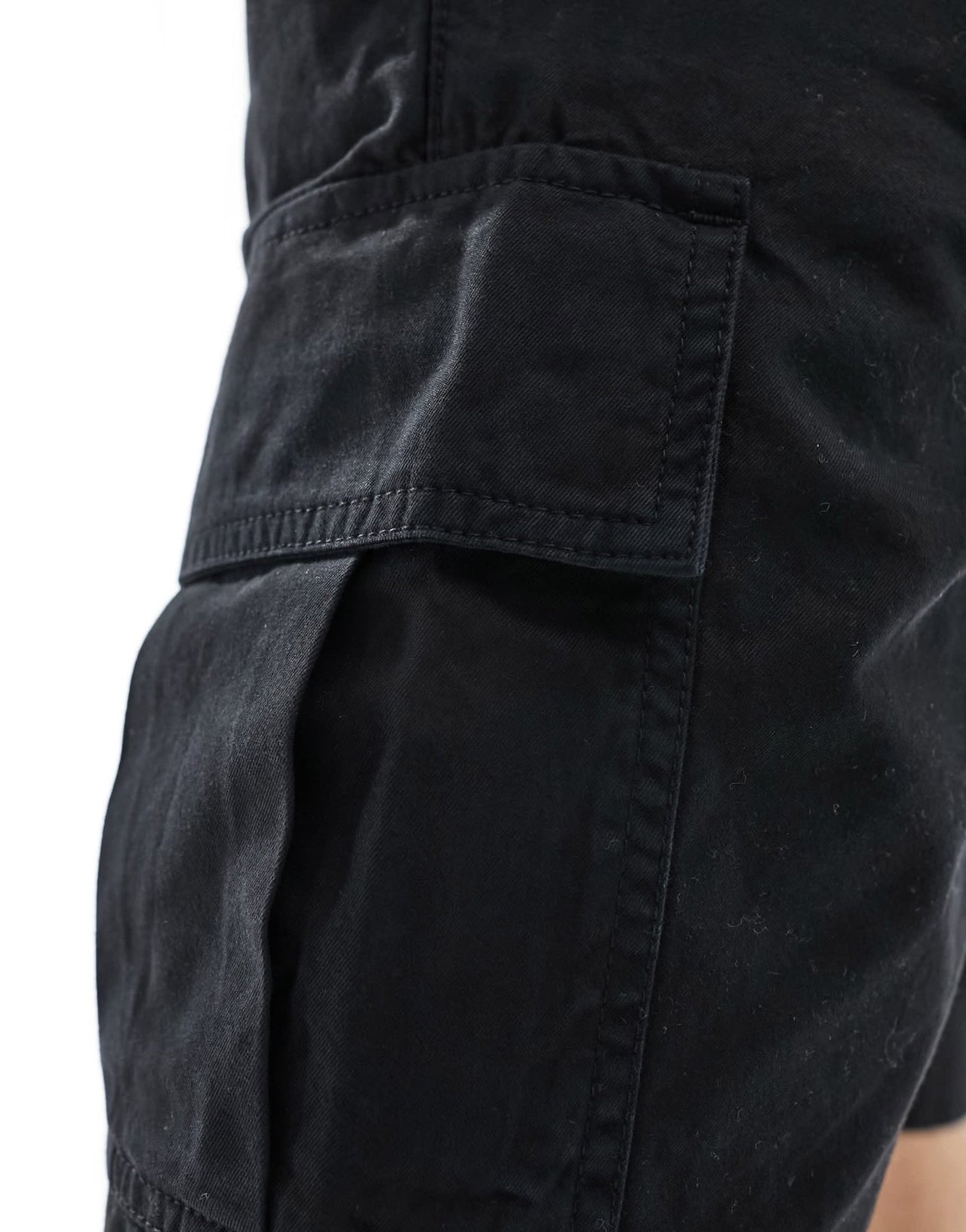 Another Influence cotton twill cargo shorts in black - ASOS Sample Sale EU Store