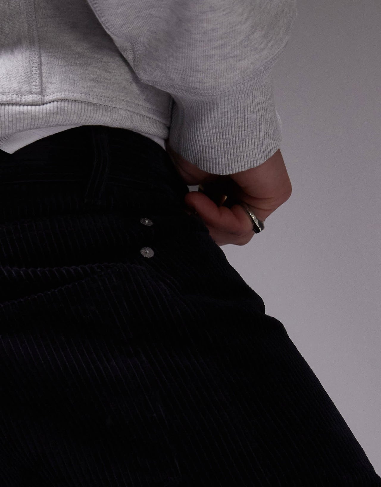 ARKET cord straight leg trousers with five pocket detail in navy - ASOS Sample Sale EU Store