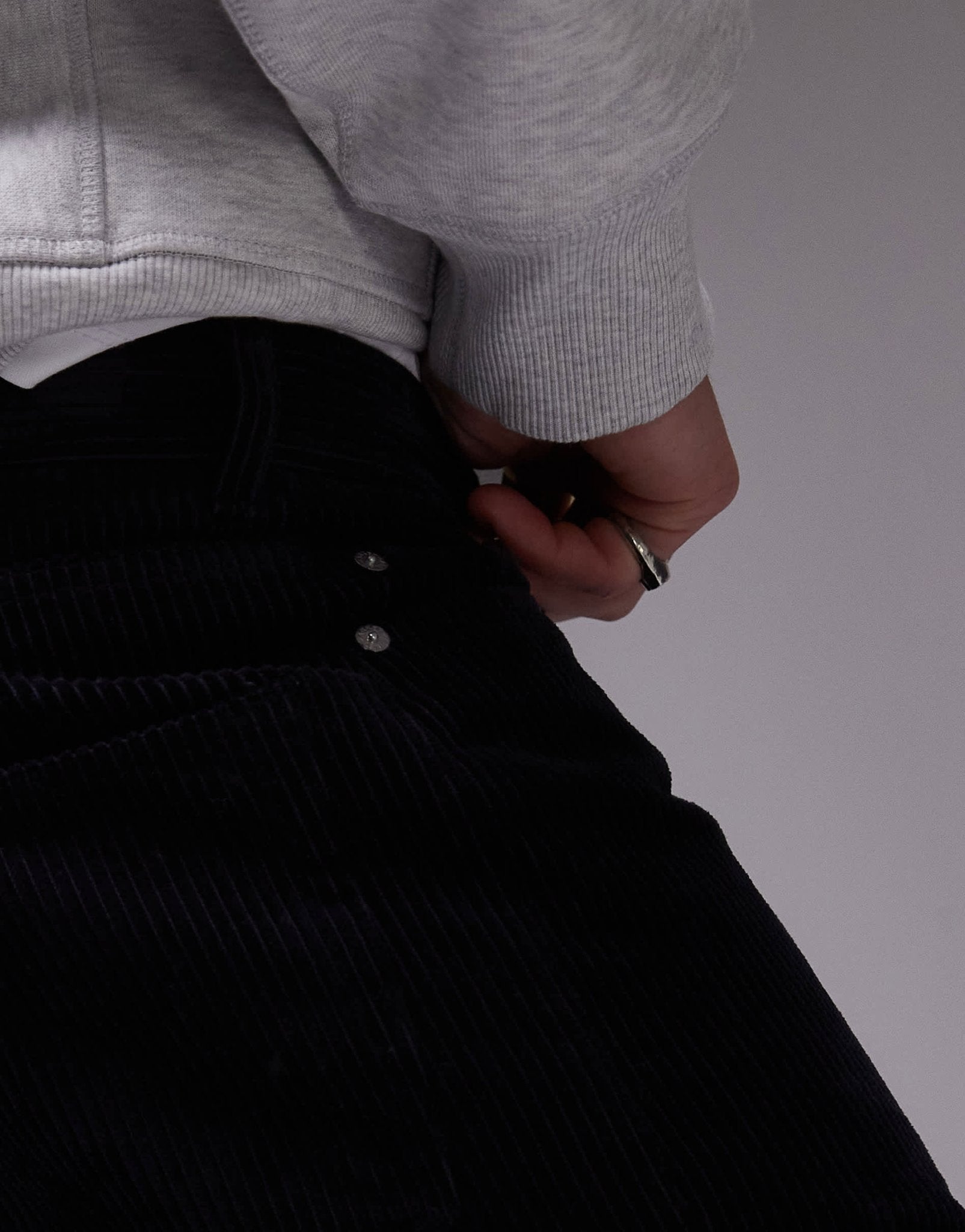 ARKET cord straight leg trousers with five pocket detail in navy - ASOS Sample Sale EU Store