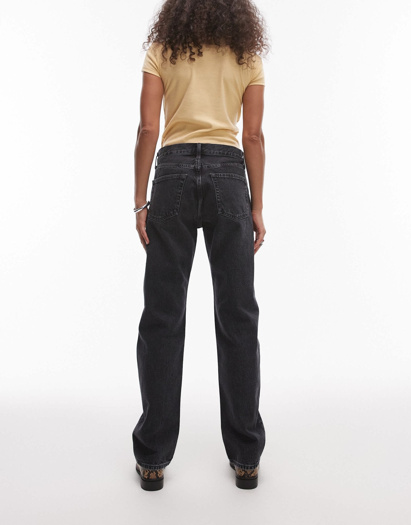 ARKET Snow straight leg jeans in ash black wash - ASOS Sample Sale EU Store