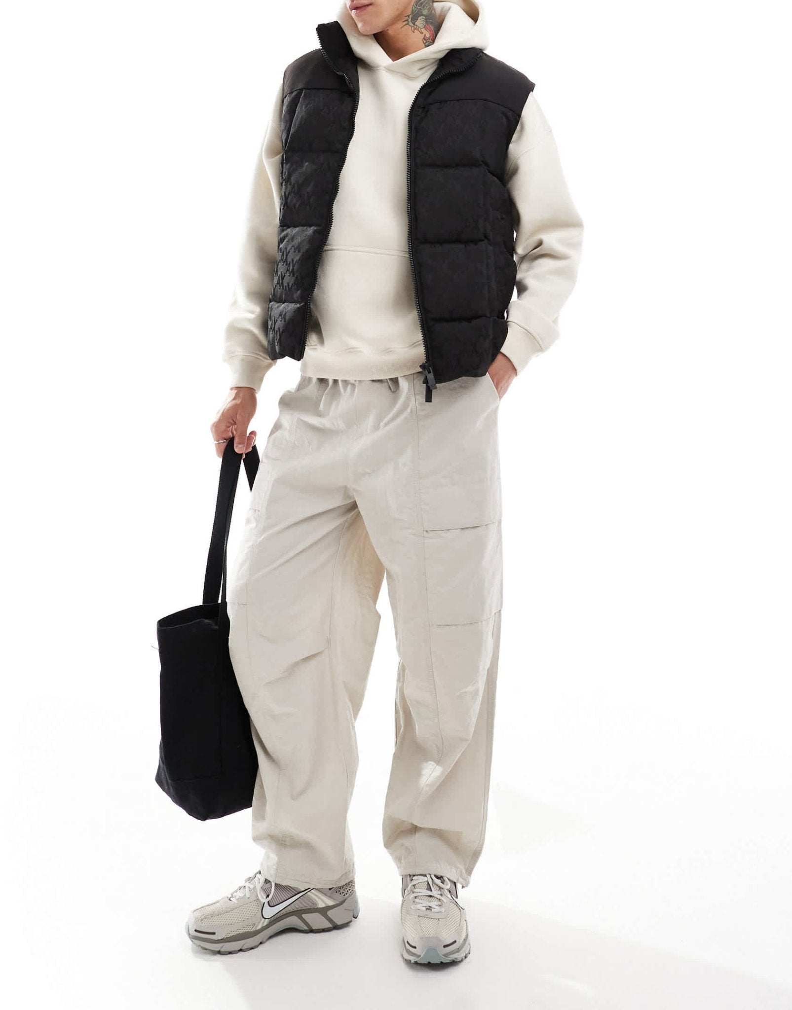 Armani Exchange logo puffer gilet in black - ASOS Sample Sale EU Store