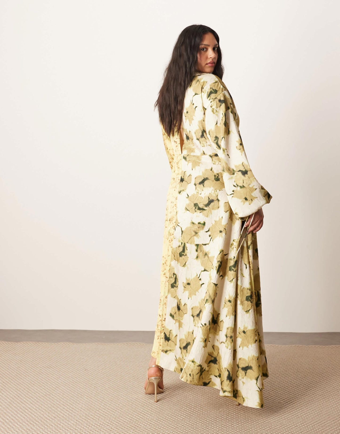 ARRANGE Curve crinkle satin long sleeve midi dress with trim in colourblock floral print - ASOS Sample Sale EU Store
