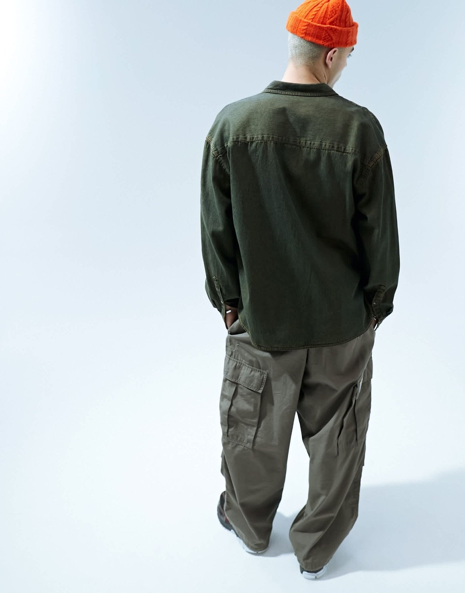 ASOS DESIGN 90s oversized denim shirt with panelled pockets in brown dirty wash - ASOS Sample Sale EU Store