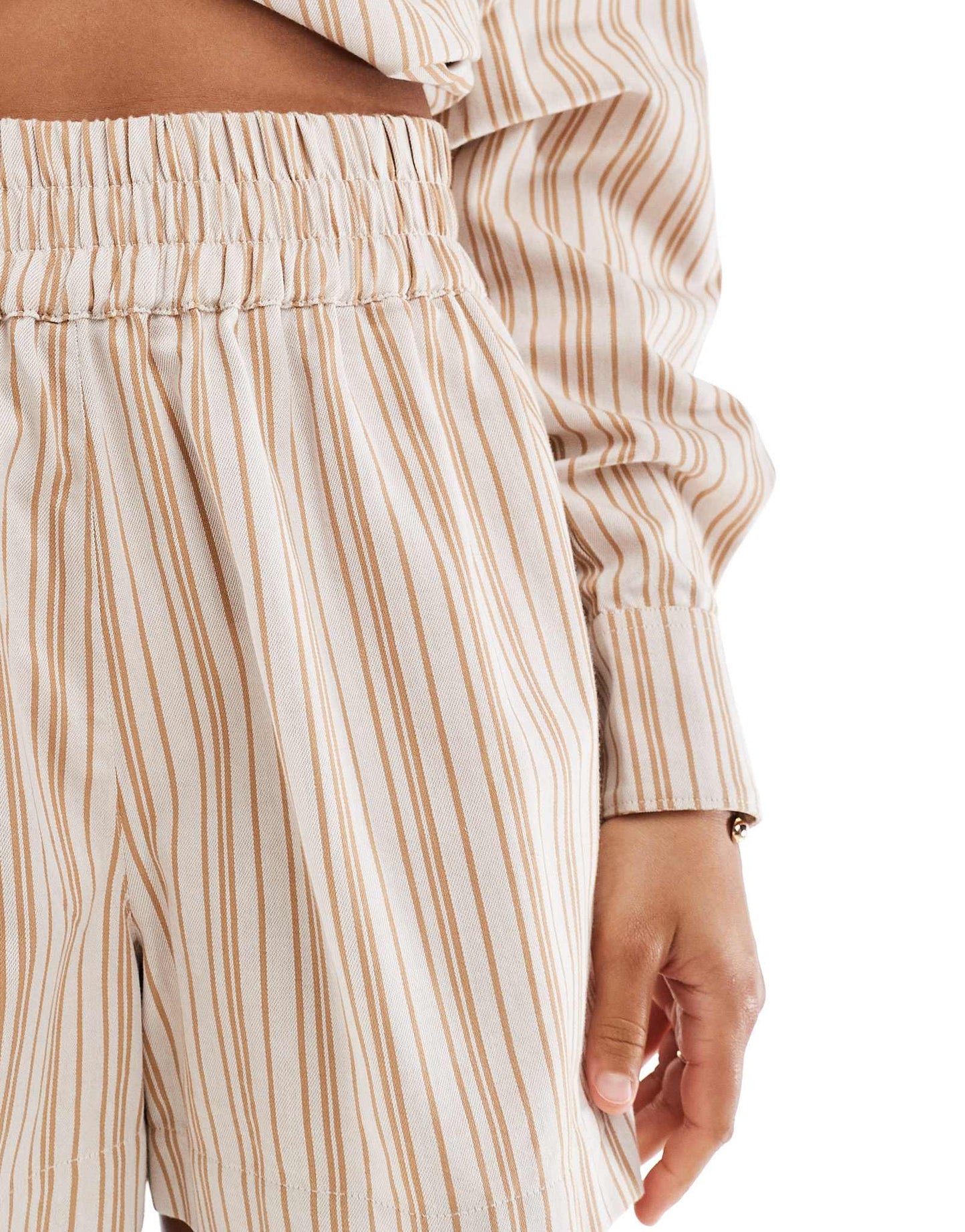ASOS DESIGN A - line pull on short co - ord in brown stripe - ASOS Sample Sale EU Store