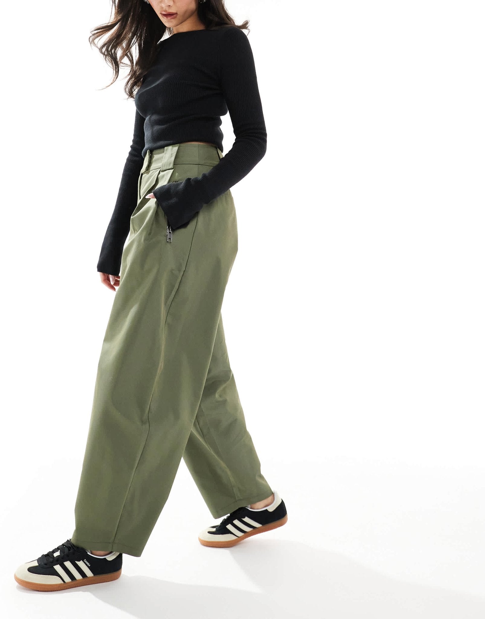 ASOS DESIGN arch leg zip detail trouser in khaki - ASOS Sample Sale EU Store