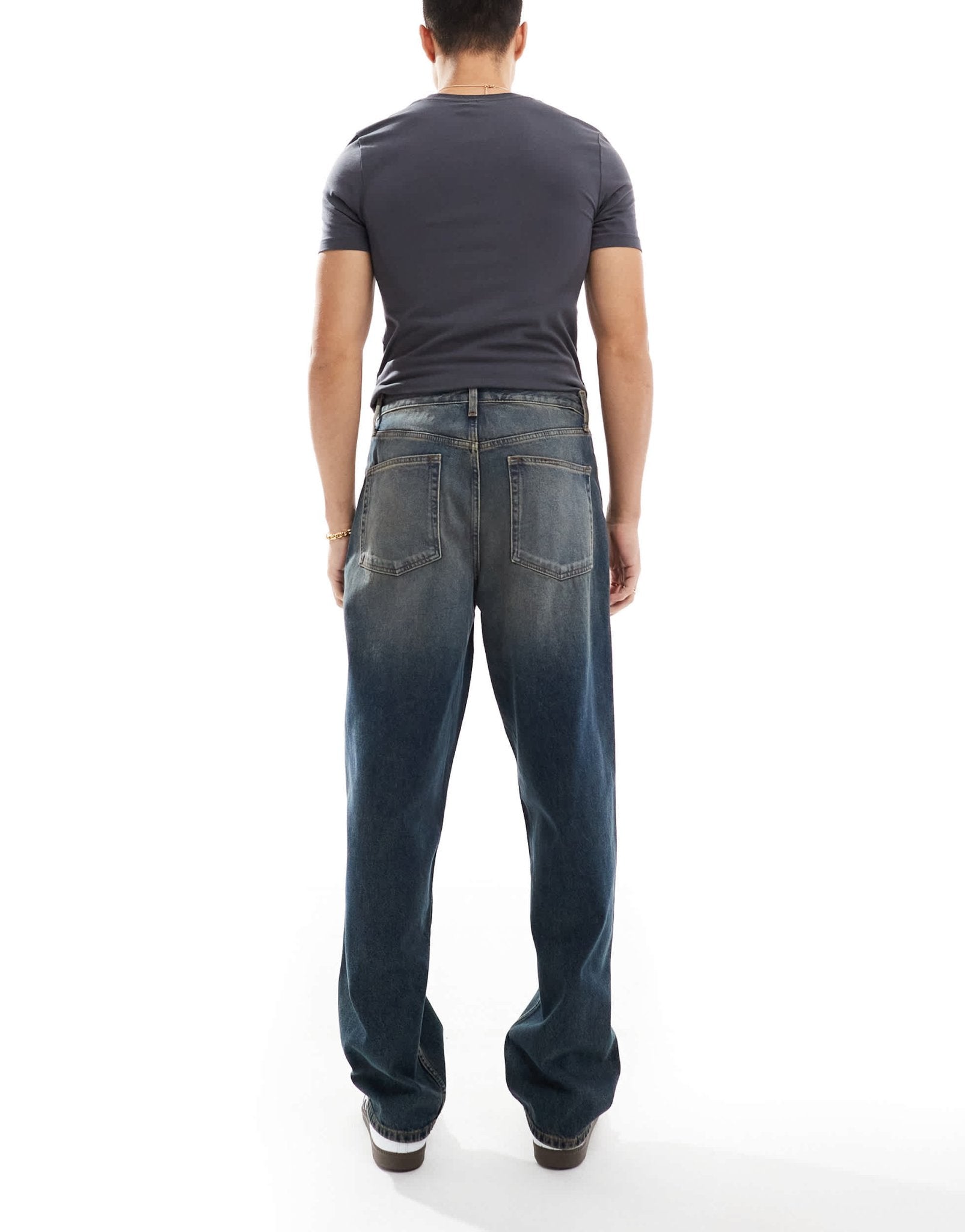 ASOS DESIGN baggy jeans with vintage tint in mid wash blue - ASOS Sample Sale EU Store