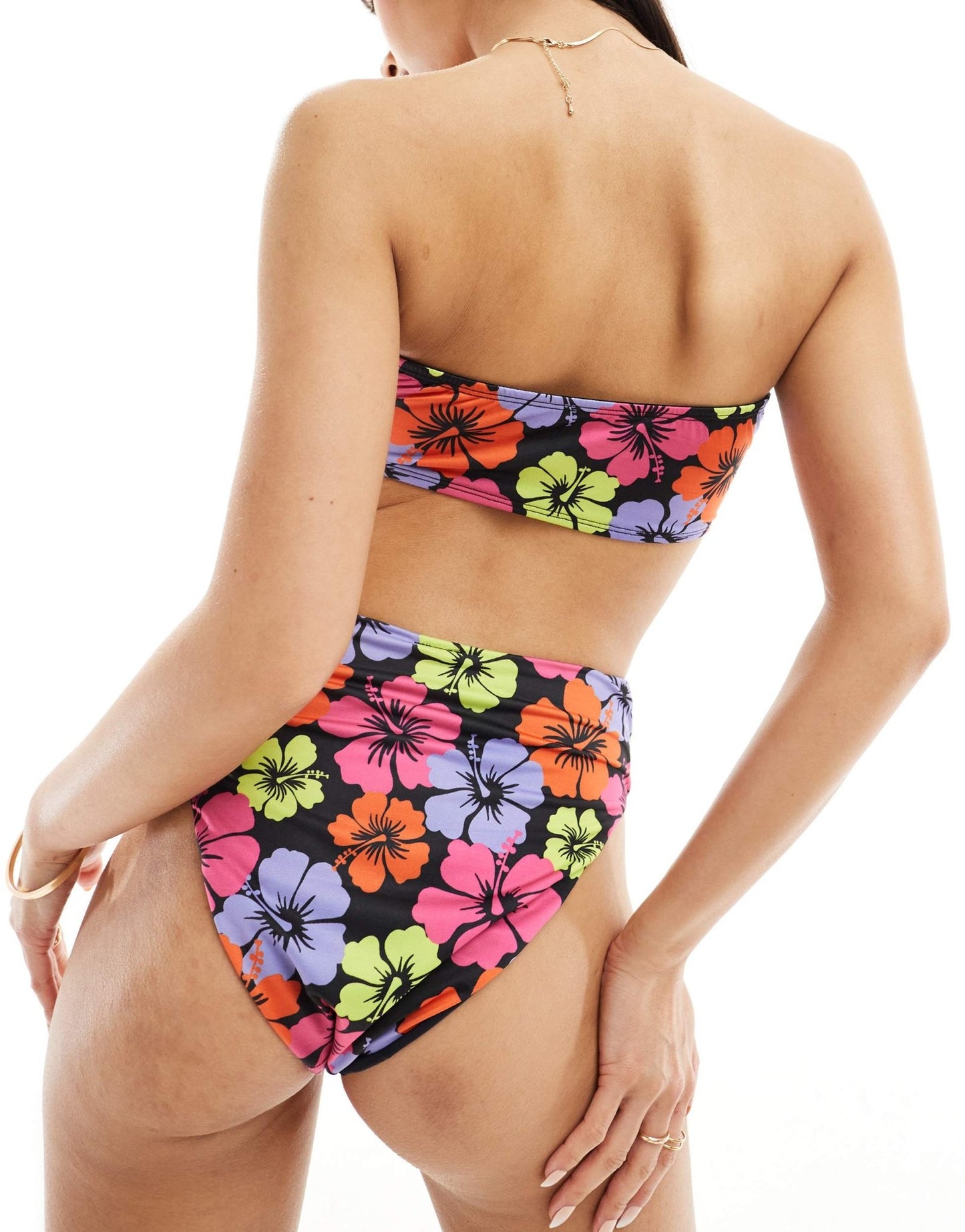 ASOS DESIGN Becky sleek bandeau bikini top in floral hibiscus - ASOS Sample Sale EU Store