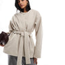 Cappotto formale senza colletto con cintura ASOS DESIGN in avena