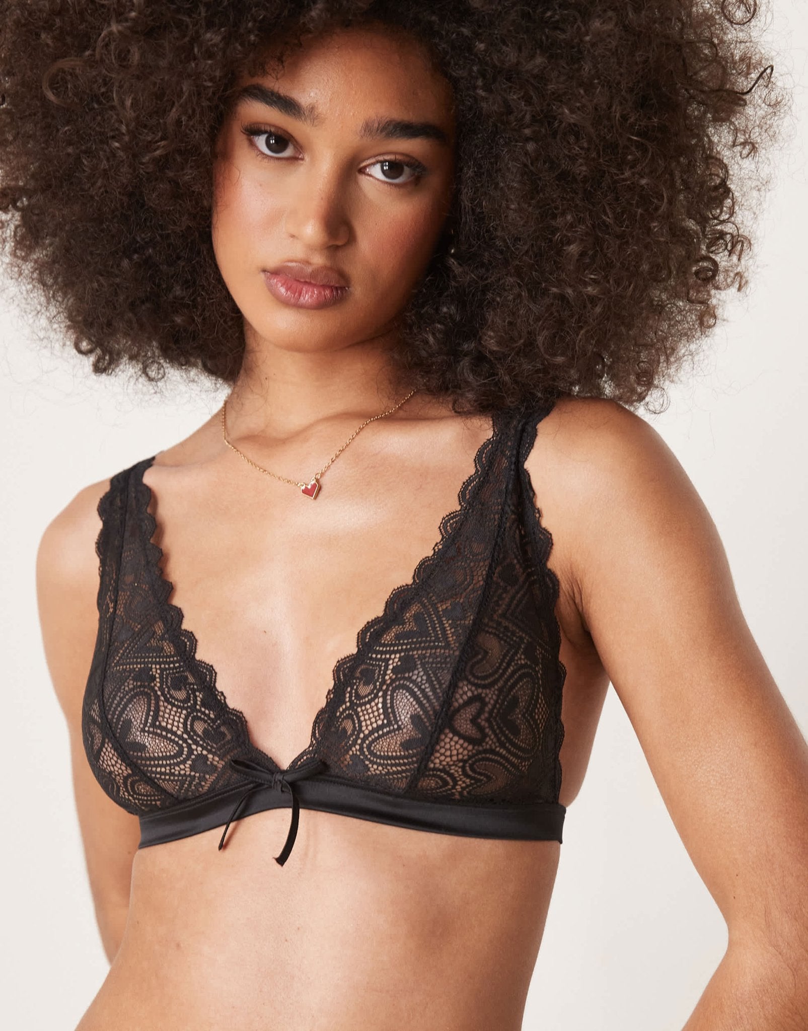 ASOS DESIGN Blake heart lace high apex soft bra with corset detail in black - ASOS Sample Sale EU Store