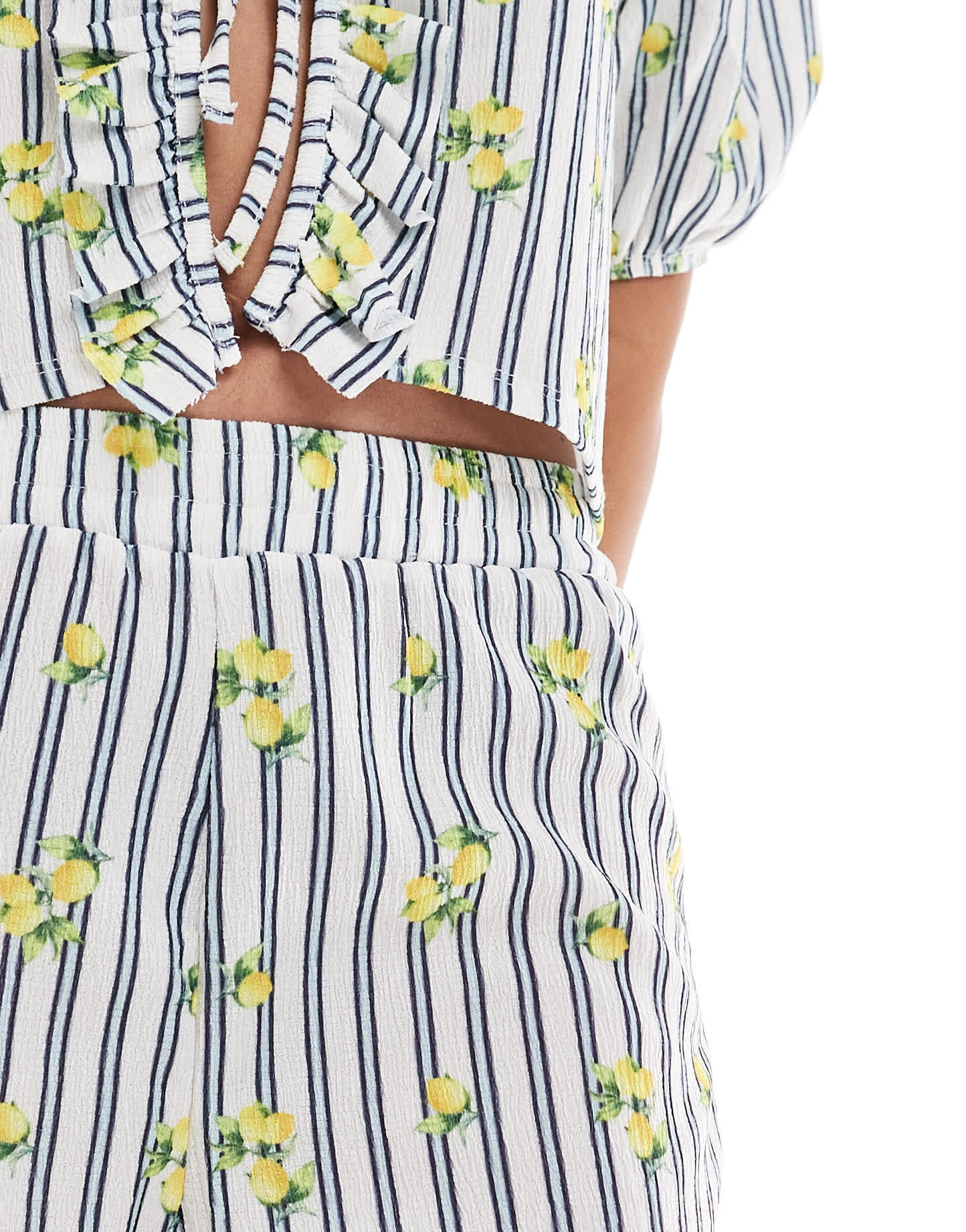 ASOS DESIGN boxer short co - ord in lemon and stripe print - ASOS Sample Sale EU Store