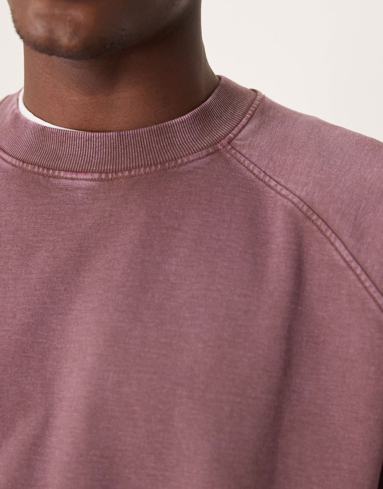 ASOS DESIGN boxy cropped sweatshirt with raglan sleeve detail in washed burgundy - ASOS Sample Sale EU Store