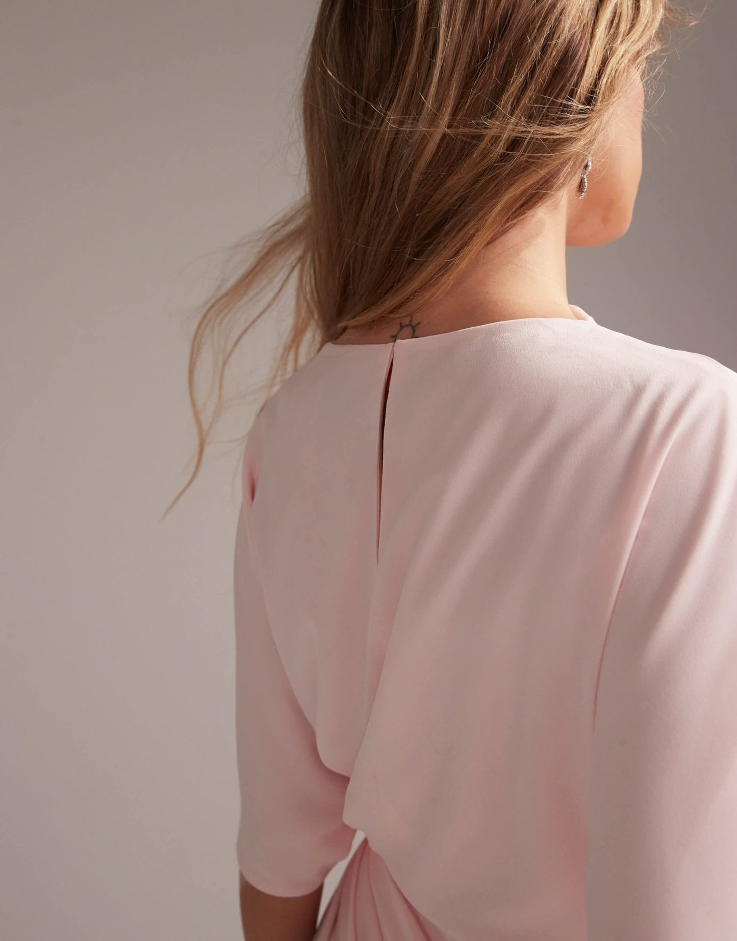 ASOS DESIGN Bridesmaids slash neck crepe t-shirt sleeve minimal drape maxi dress in soft pink - ASOS Sample Sale EU Store