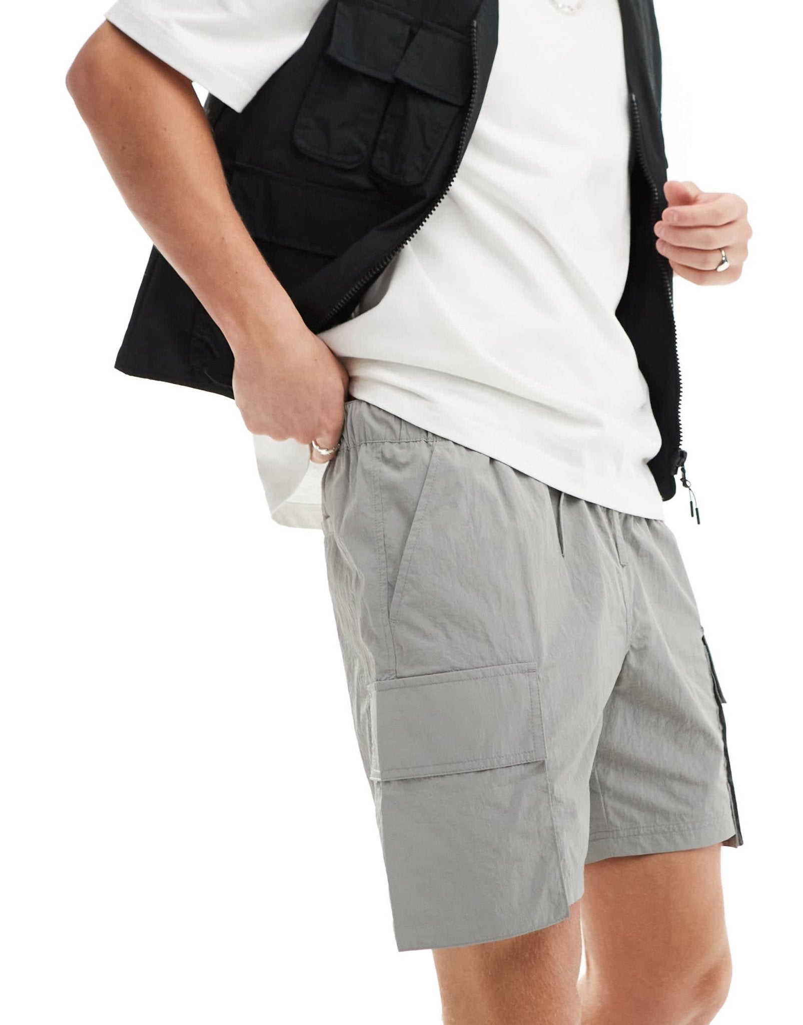 ASOS DESIGN cargo shorts in grey - ASOS Sample Sale EU Store