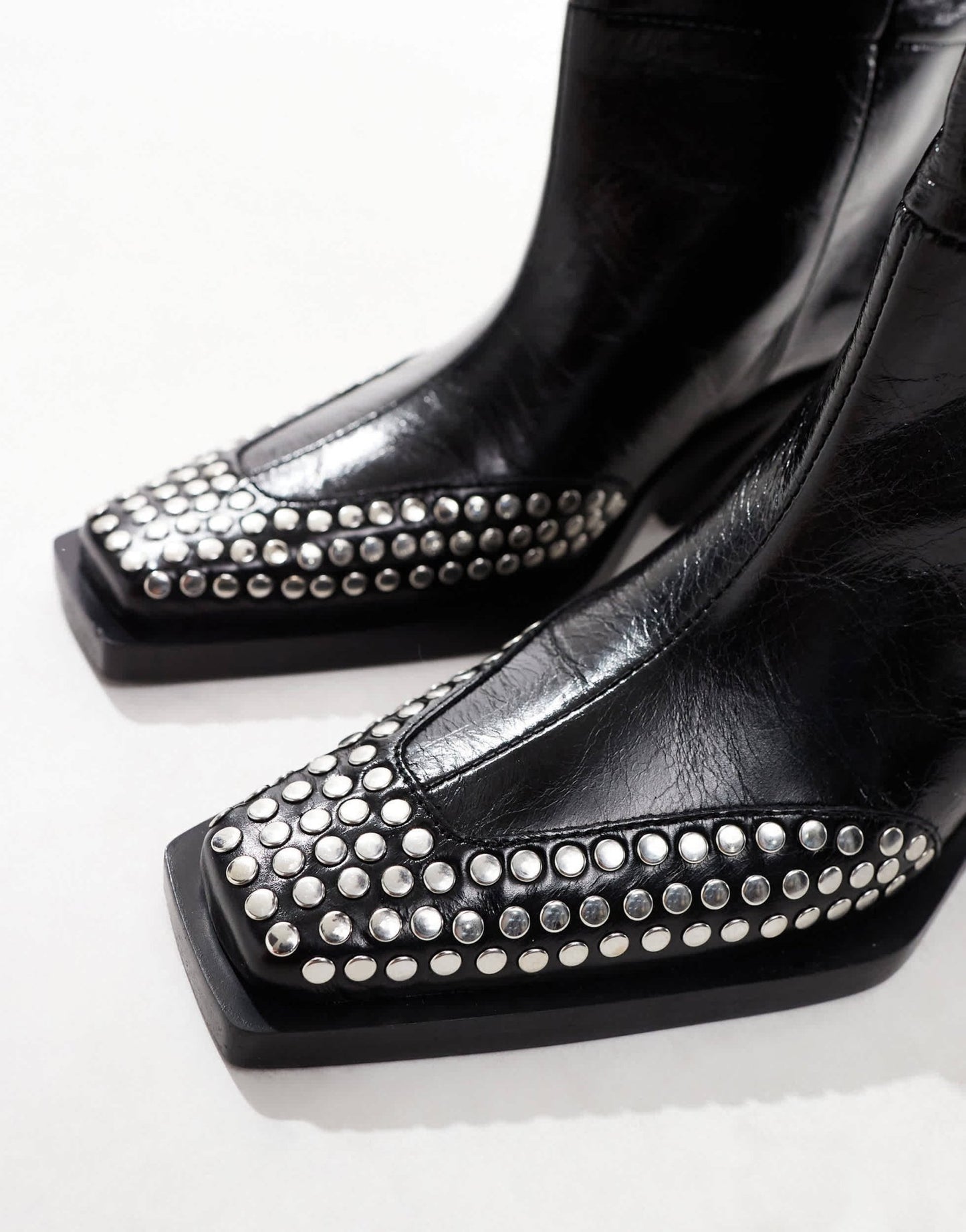 ASOS DESIGN Cassie premium leather western knee boots with stud detail in black - ASOS Sample Sale EU Store