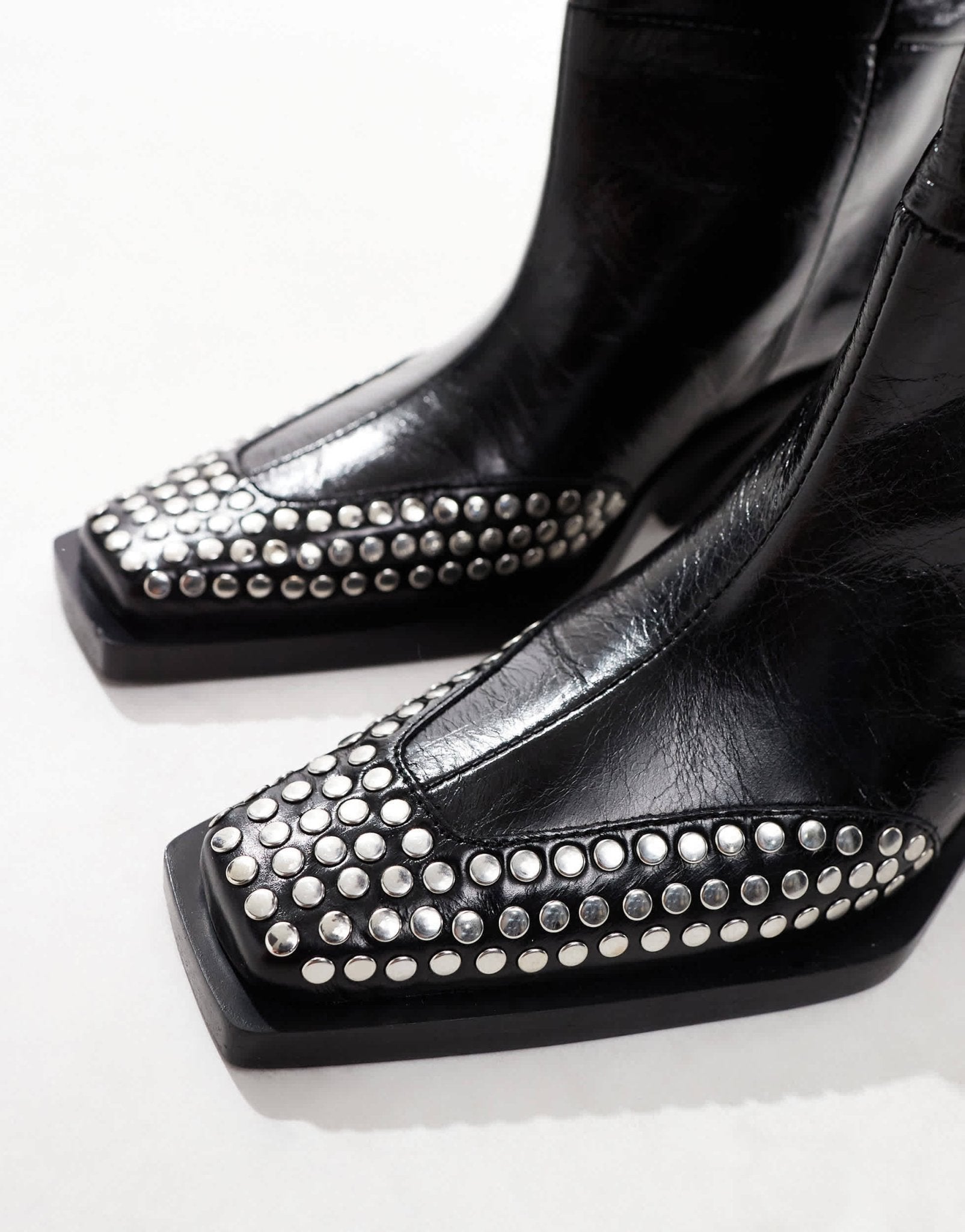 ASOS DESIGN Cassie premium leather western knee boots with stud detail in black - ASOS Sample Sale EU Store