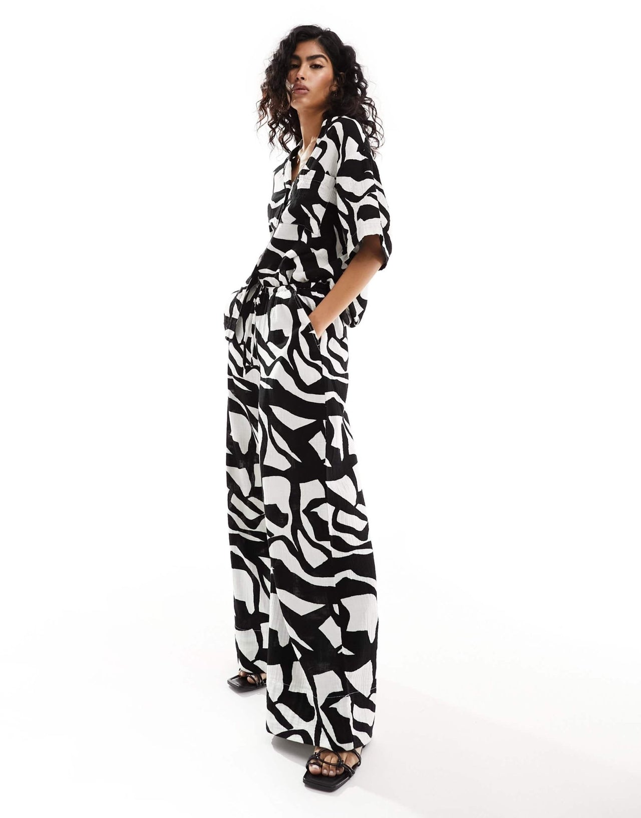 ASOS DESIGN cheesecloth tie waist wide pull on trouser in print - ASOS Sample Sale EU Store