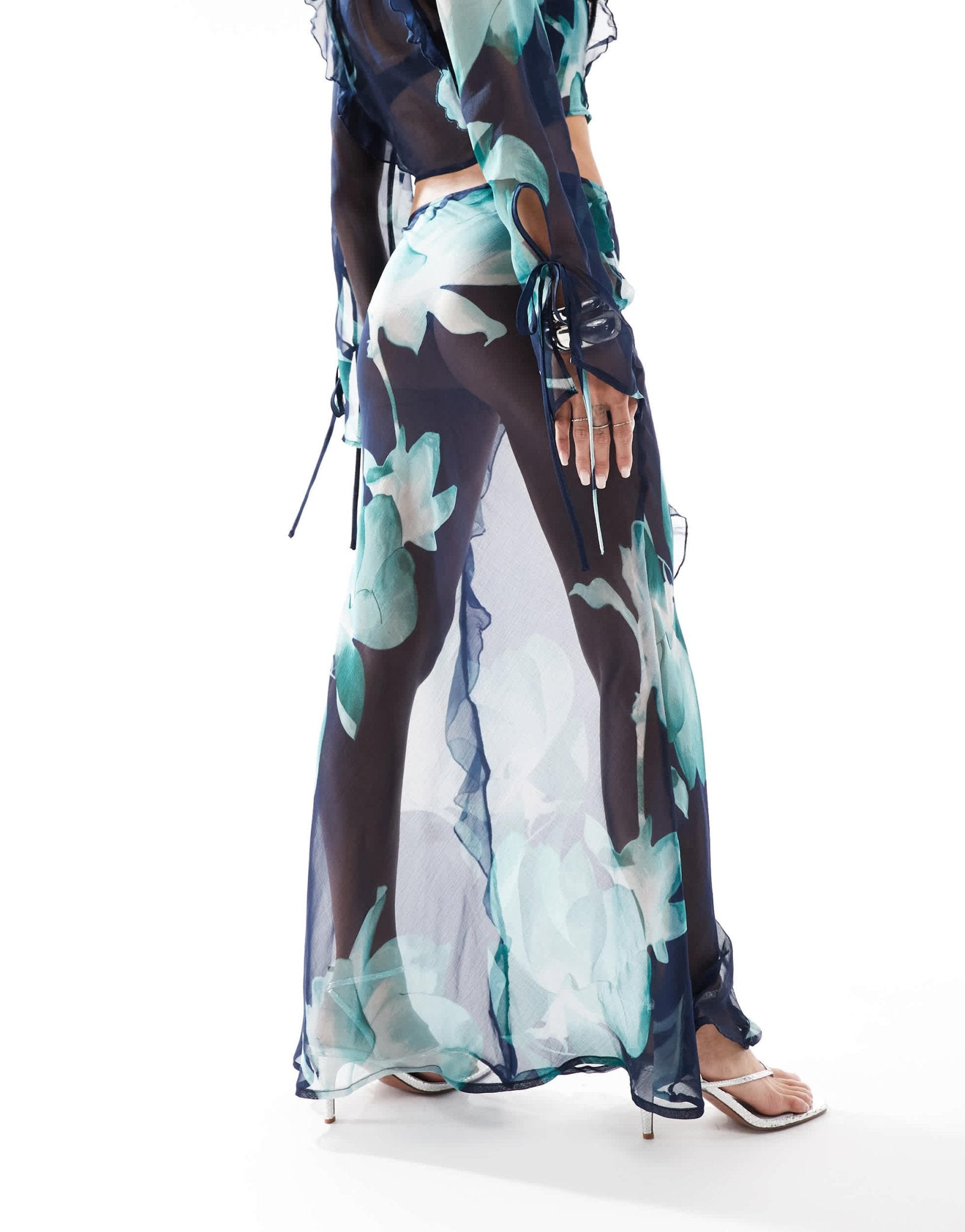 ASOS DESIGN chiffon maxi skirt co - ord in blue abstract floral print - ASOS Sample Sale EU Store
